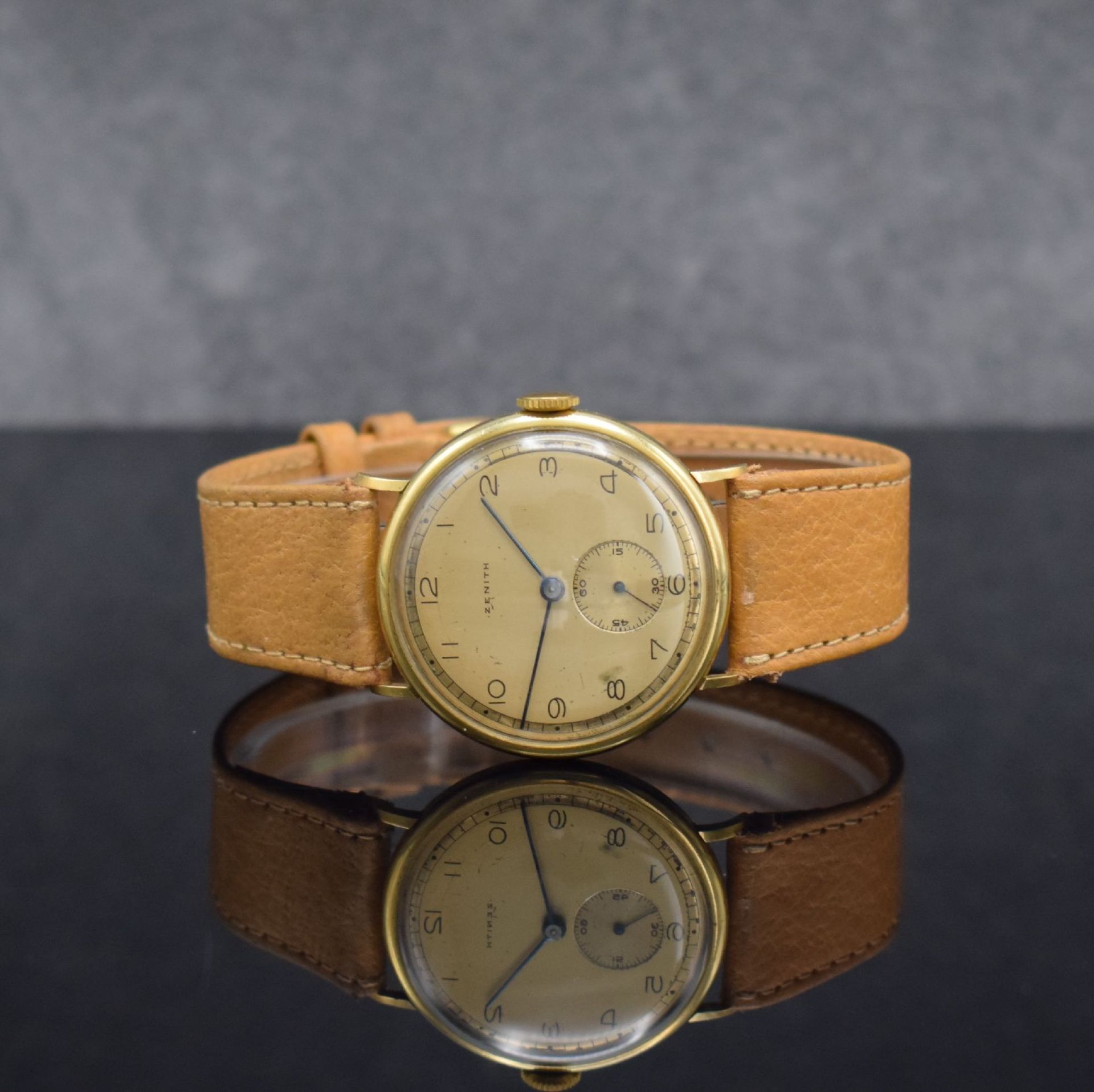 ZENITH Herrenarmbanduhr in GG 750/000,  Schweiz um 1940,