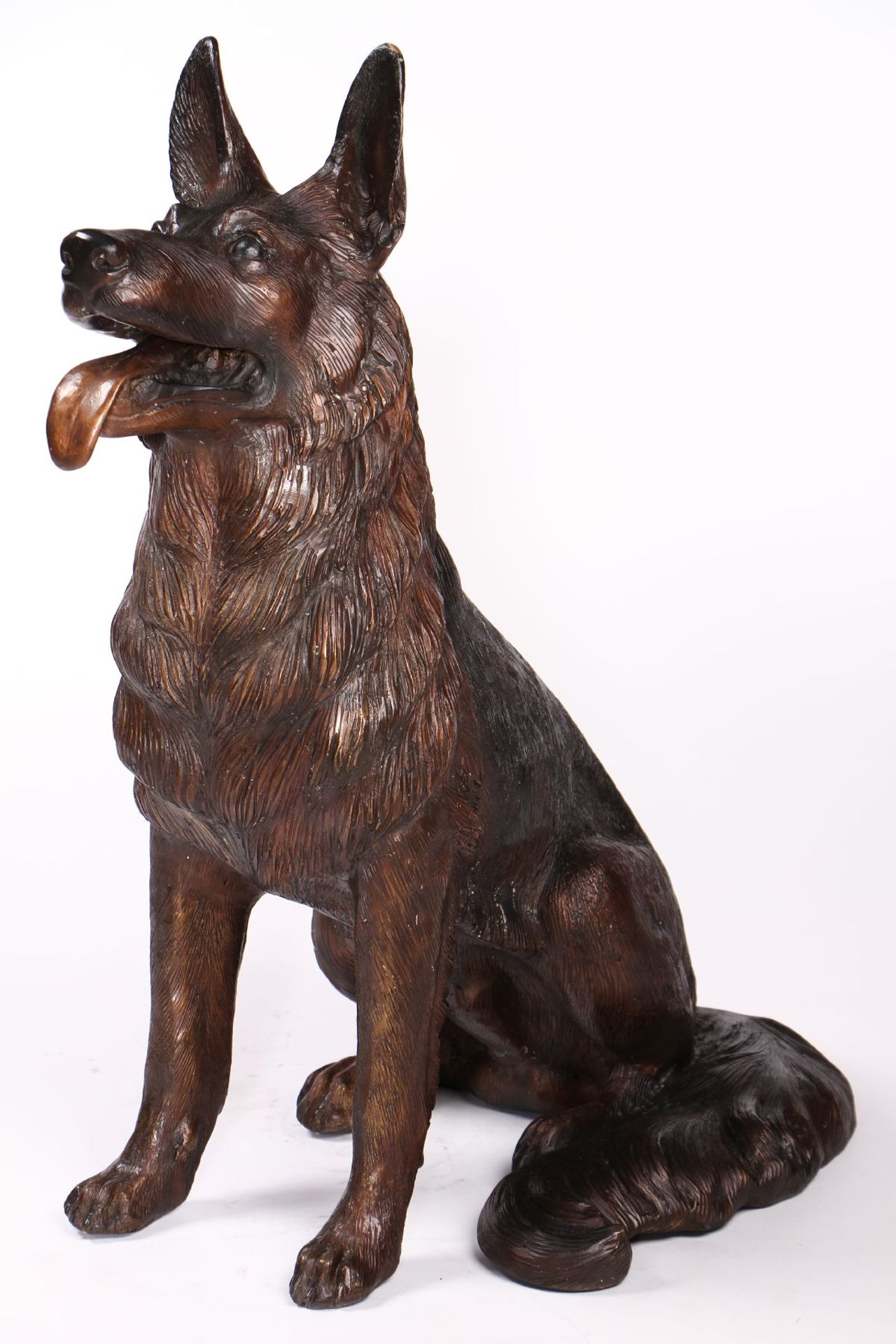 Sitzender Schäferhund, Bronze, braun u. dunkelbraun