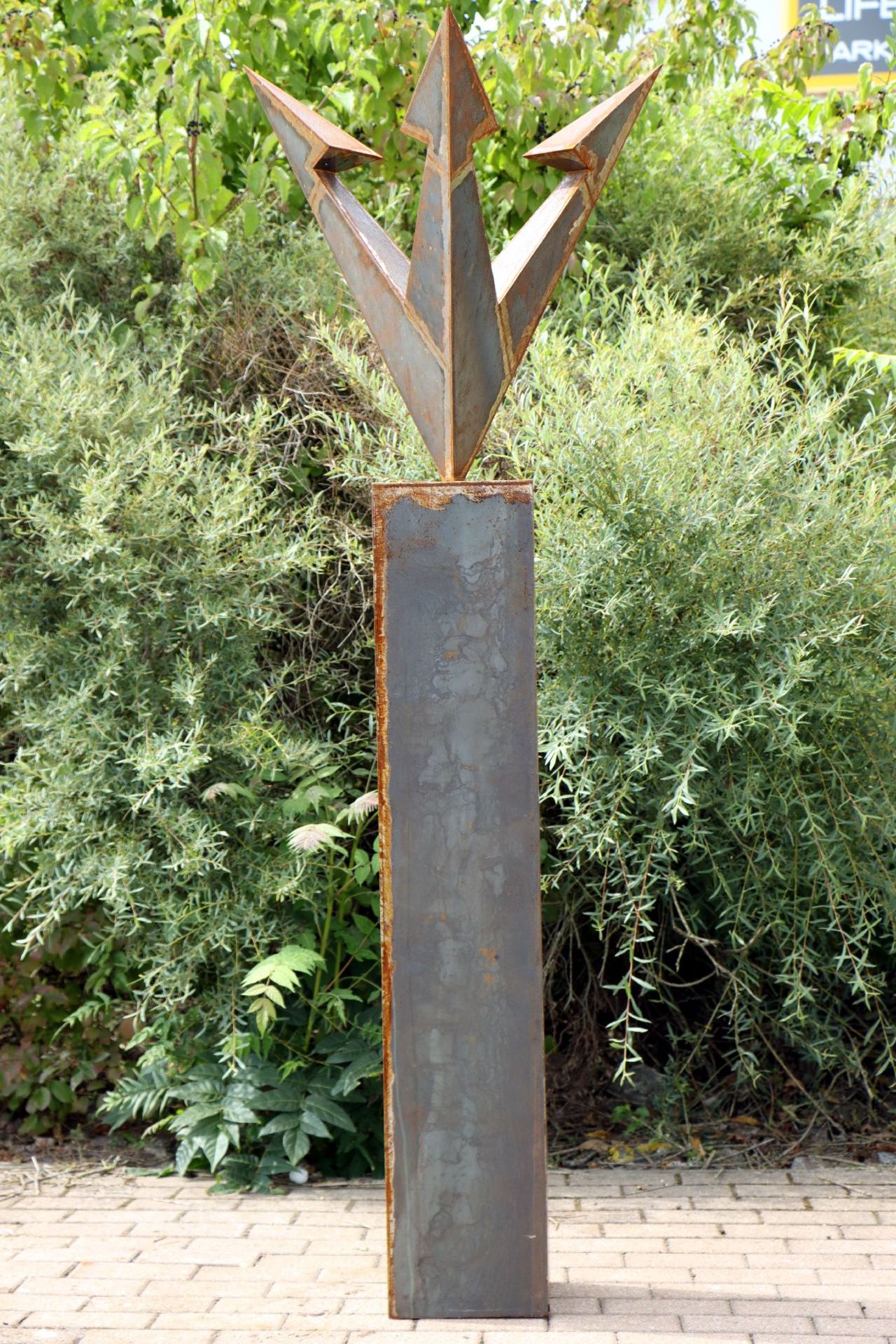 Skulptur, Andreas Helmling, Eisen/Metall, Krone auf