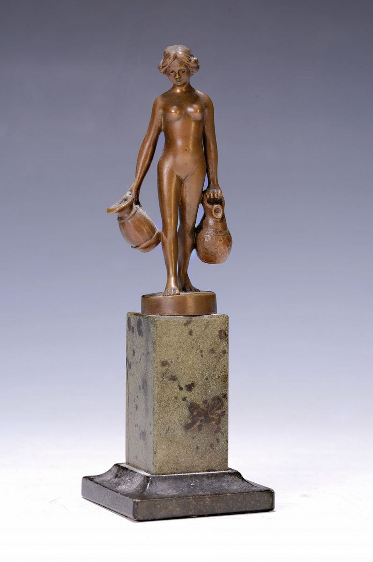 Kleine Bronzestatuette/Figur, sign. W.Lange (wohl Richard