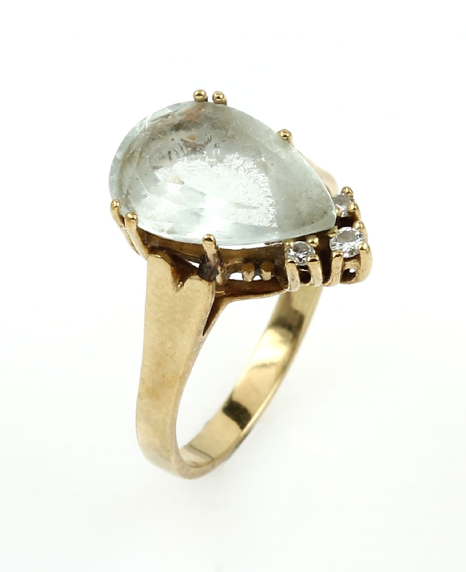 14 kt Gold Ring mit Aquamarin und Brillanten,   GG