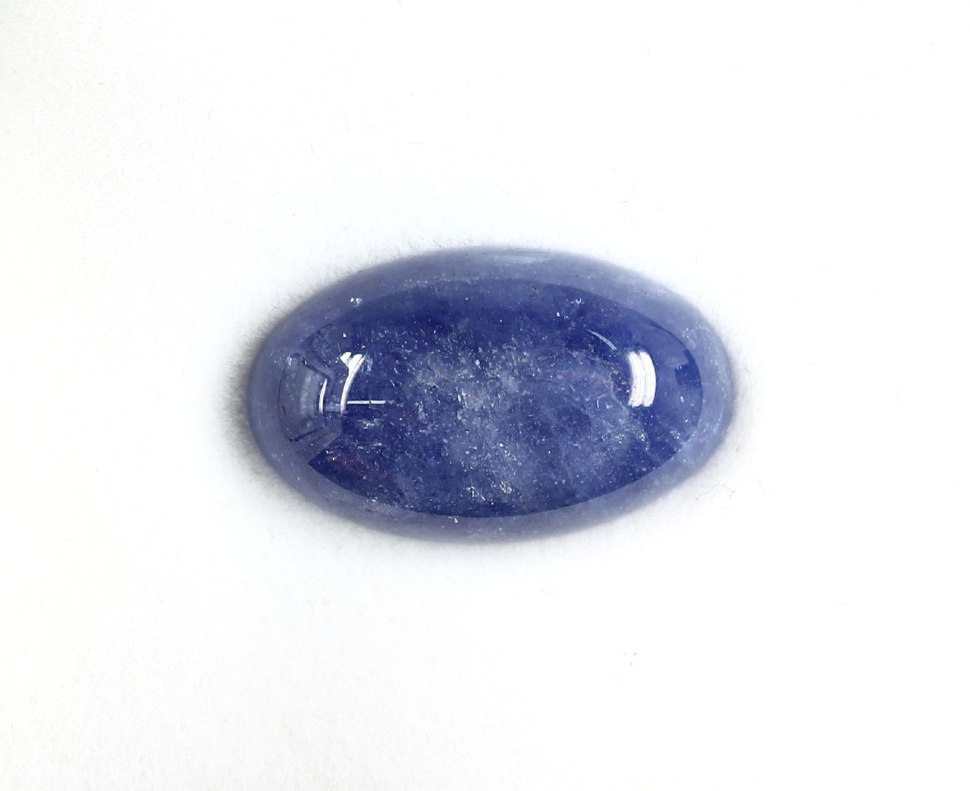 Loser Tansanitcabochon, ca. 20.13 ct, oval,im Etui, ca.