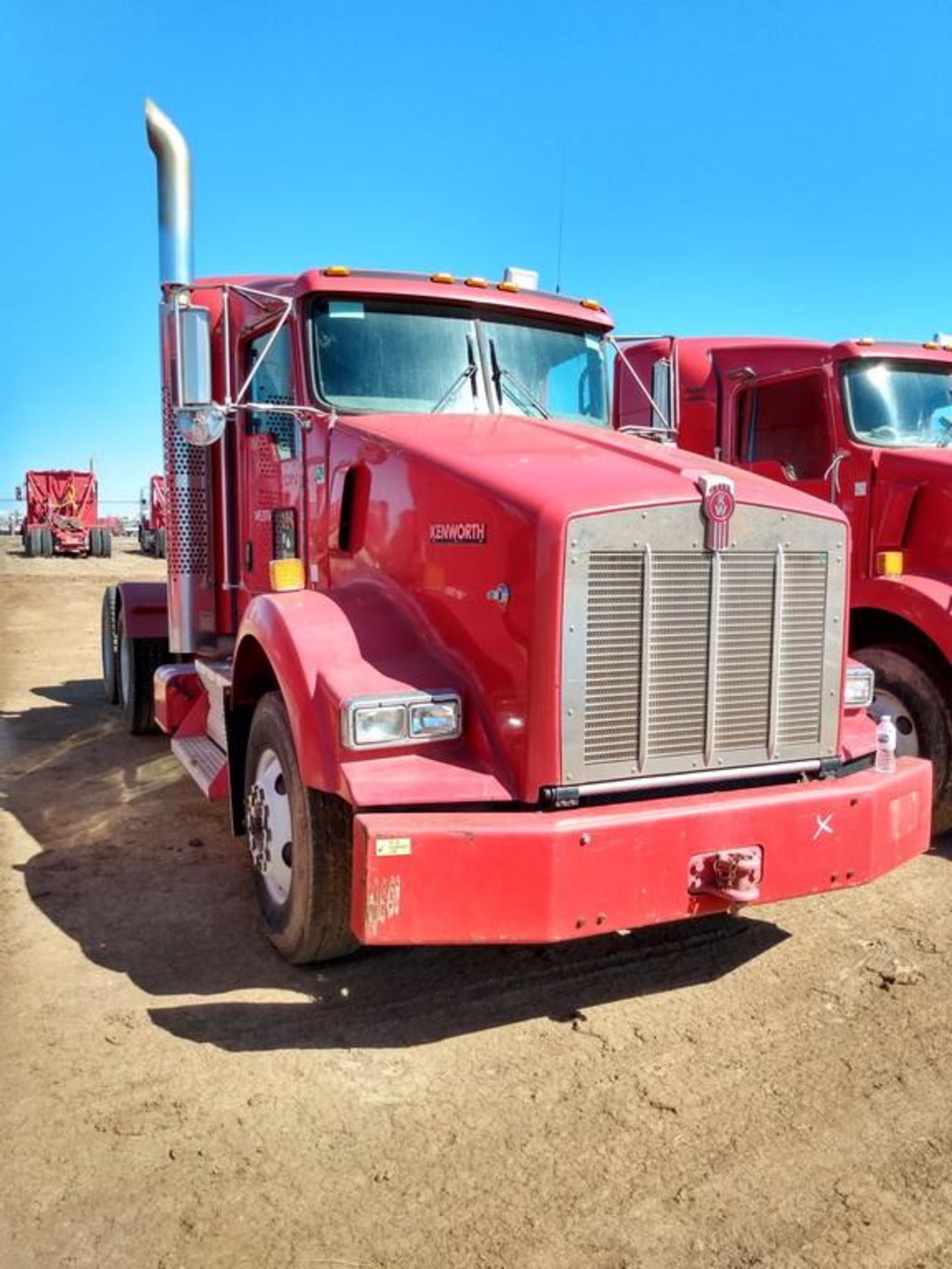 Kenworth Truck - Image 2 of 18