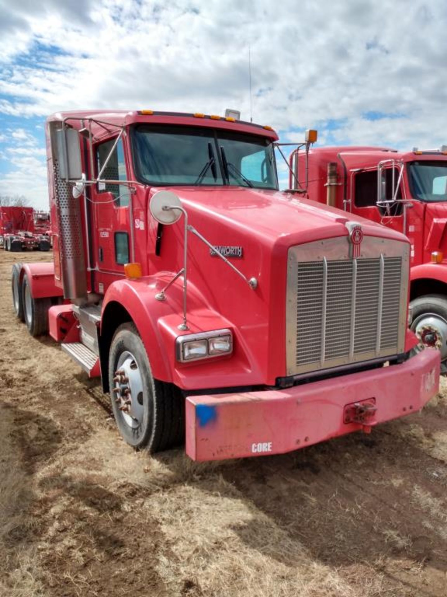 Kenworth Truck - Image 2 of 18