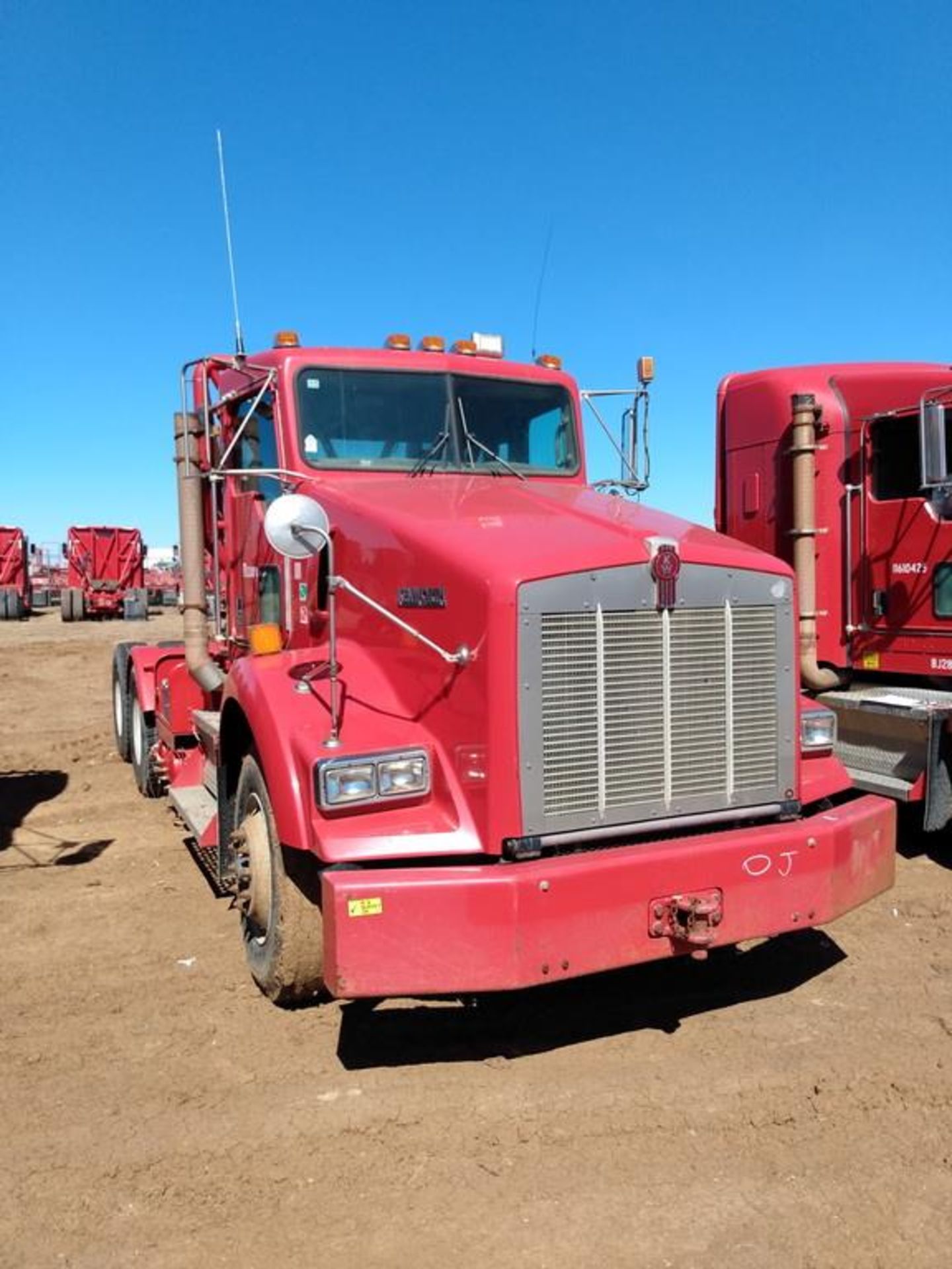 Kenworth Truck - Image 2 of 22