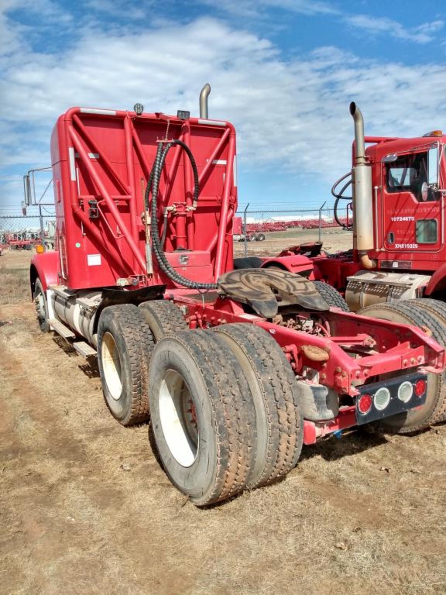 Kenworth Truck - Image 6 of 19