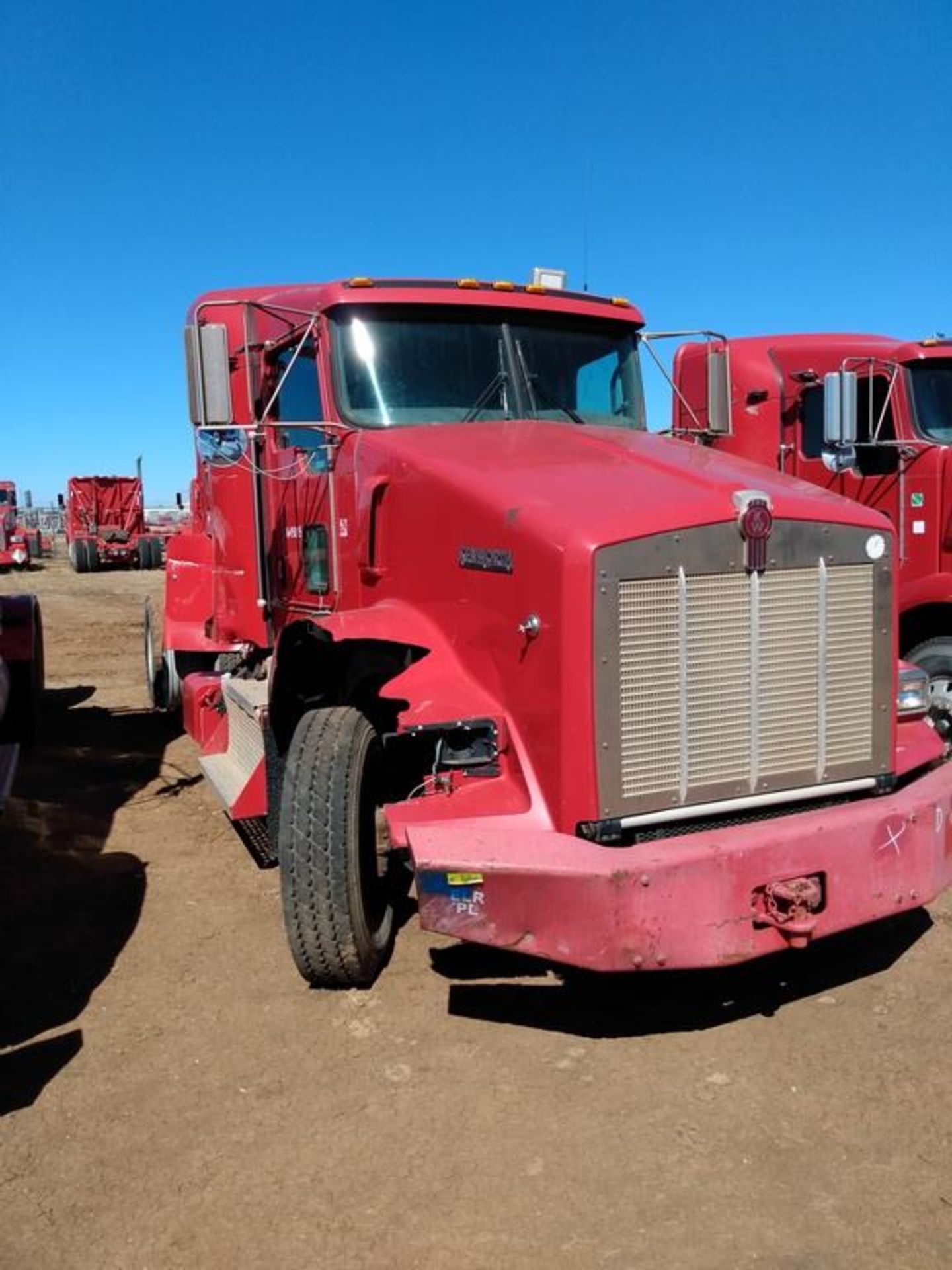 Kenworth Truck - Image 2 of 18