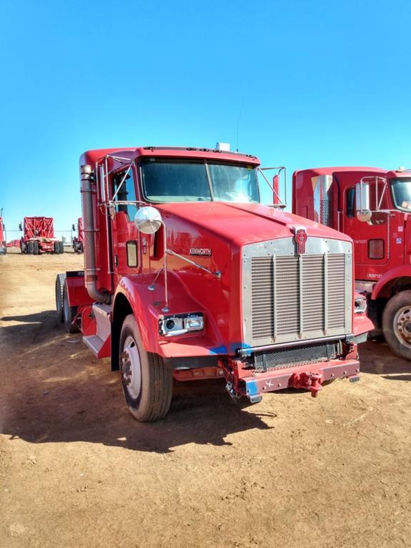 Kenworth Truck - Image 2 of 18