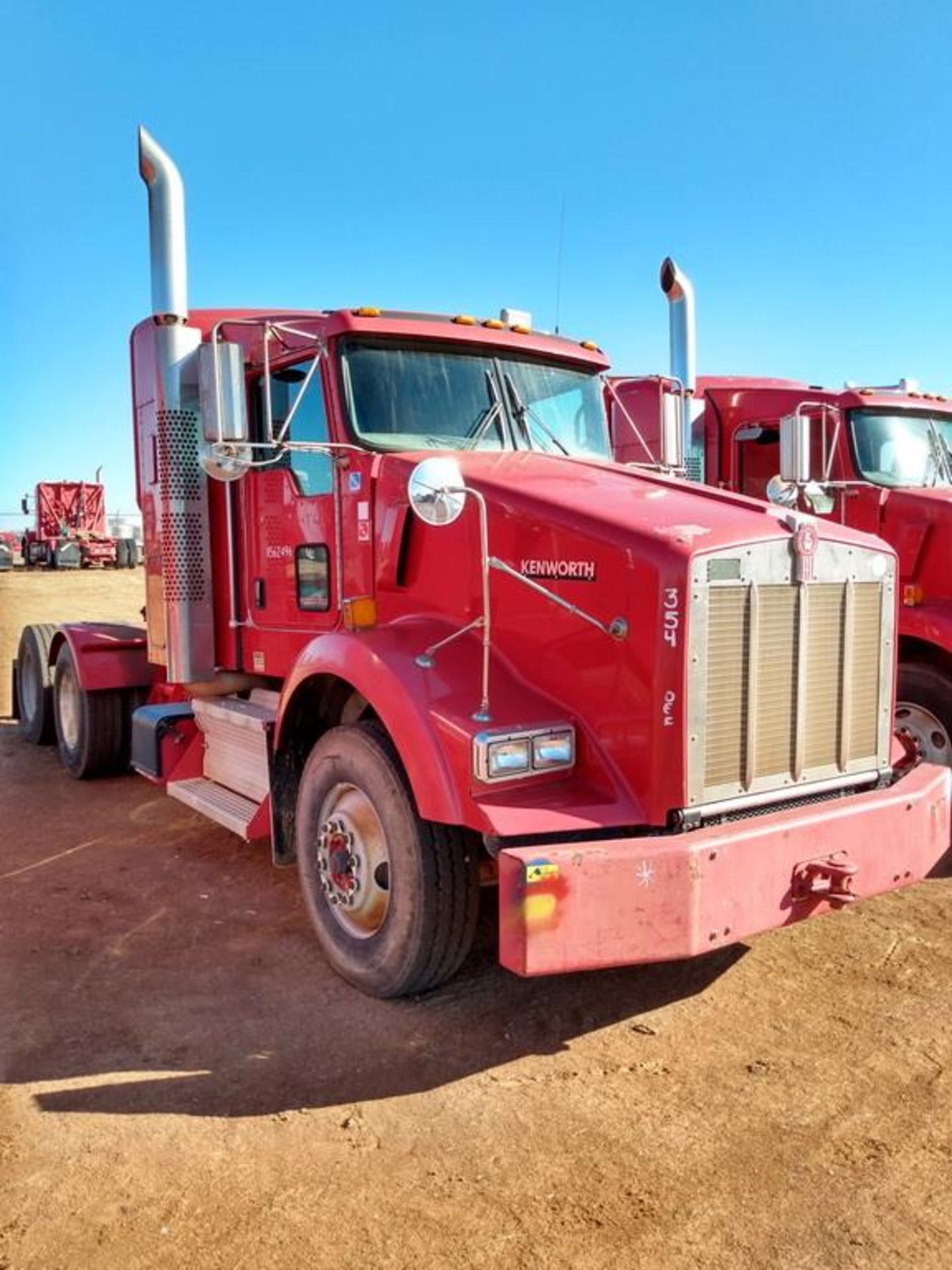 Kenworth Truck - Image 2 of 20