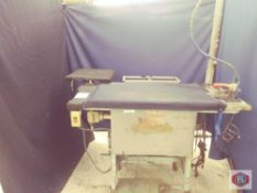 Keumseoung Mod. 76-2 Ironing Table and Iron