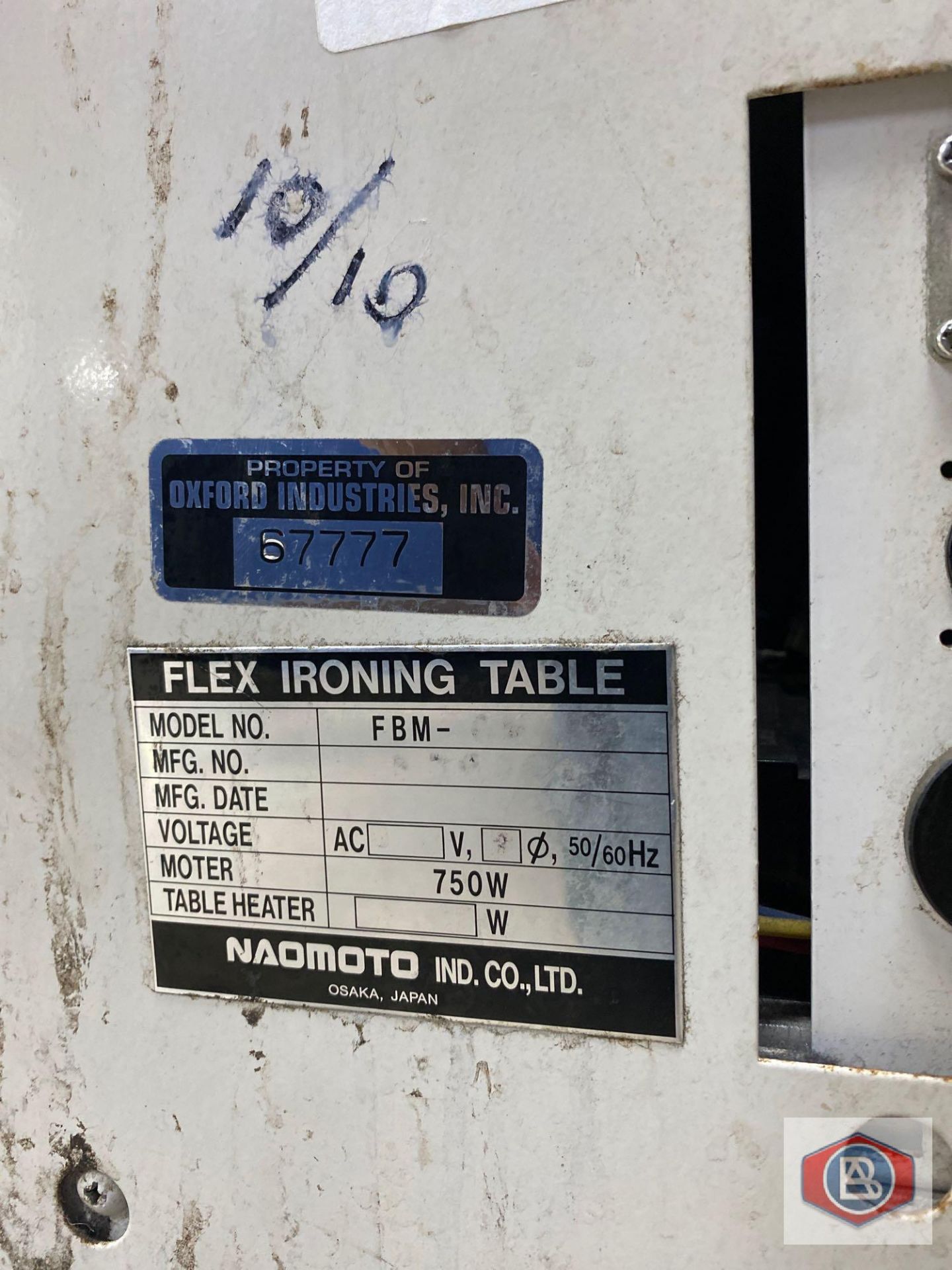 Naomoto Flex Ironing Table w/ Air Flow Vacuum - Image 3 of 5
