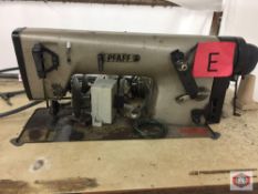 Pfaff Mod. 5487-814/01 Chainstitch (NEEDS REPAIR)