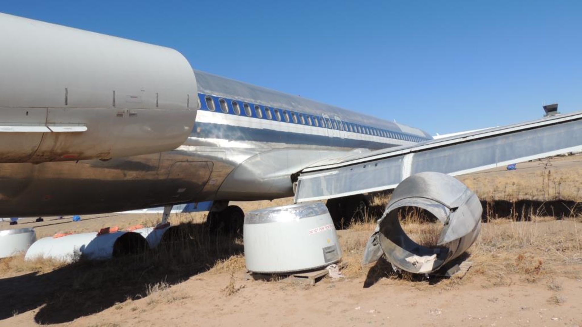 1990 MD 82 Air Frame Tail # N7528A - Image 4 of 15