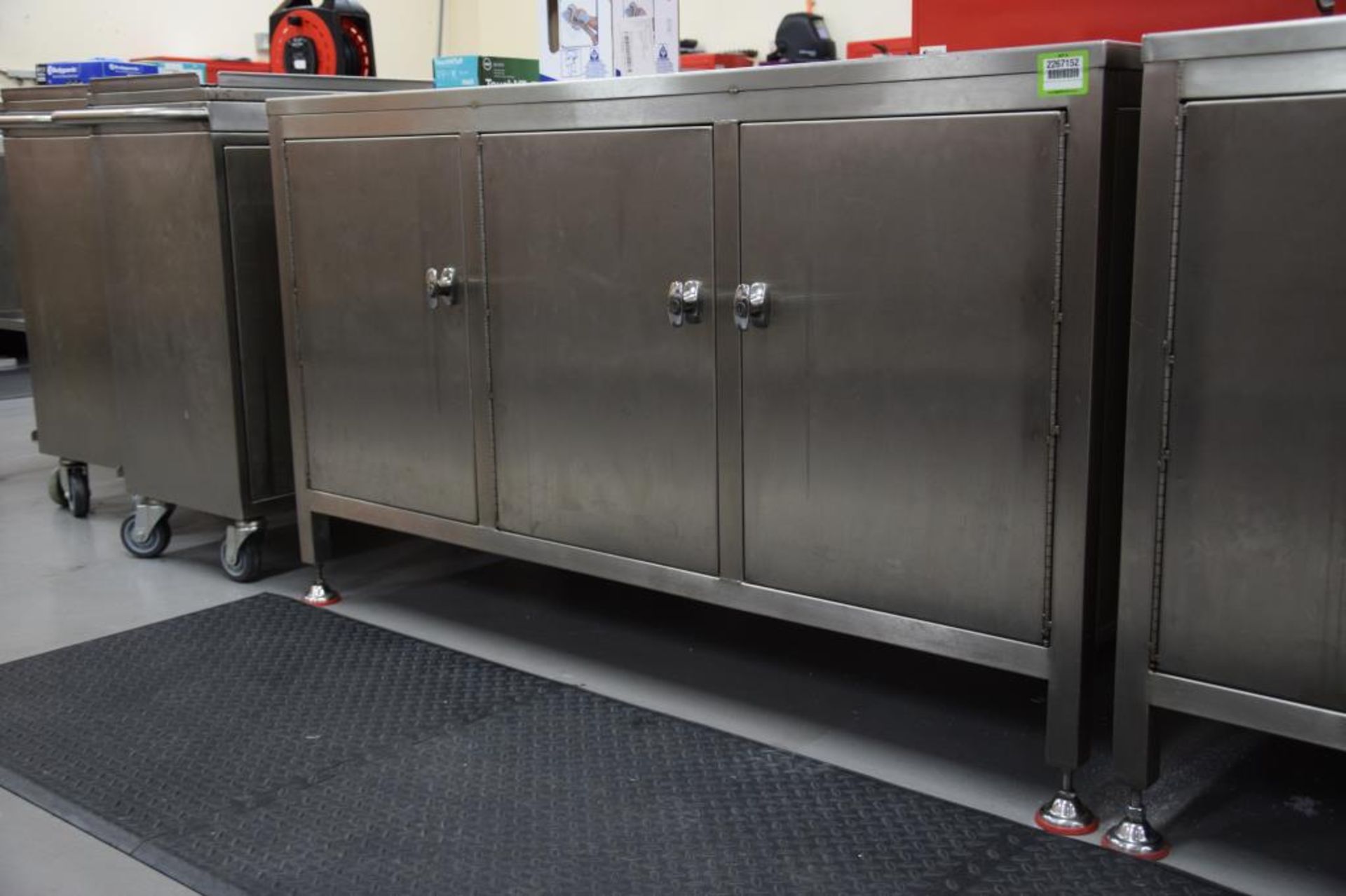 Stainless Steel Workbenches