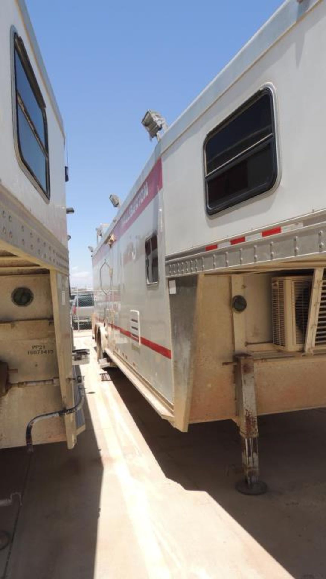 Horse Trailer - Image 3 of 21