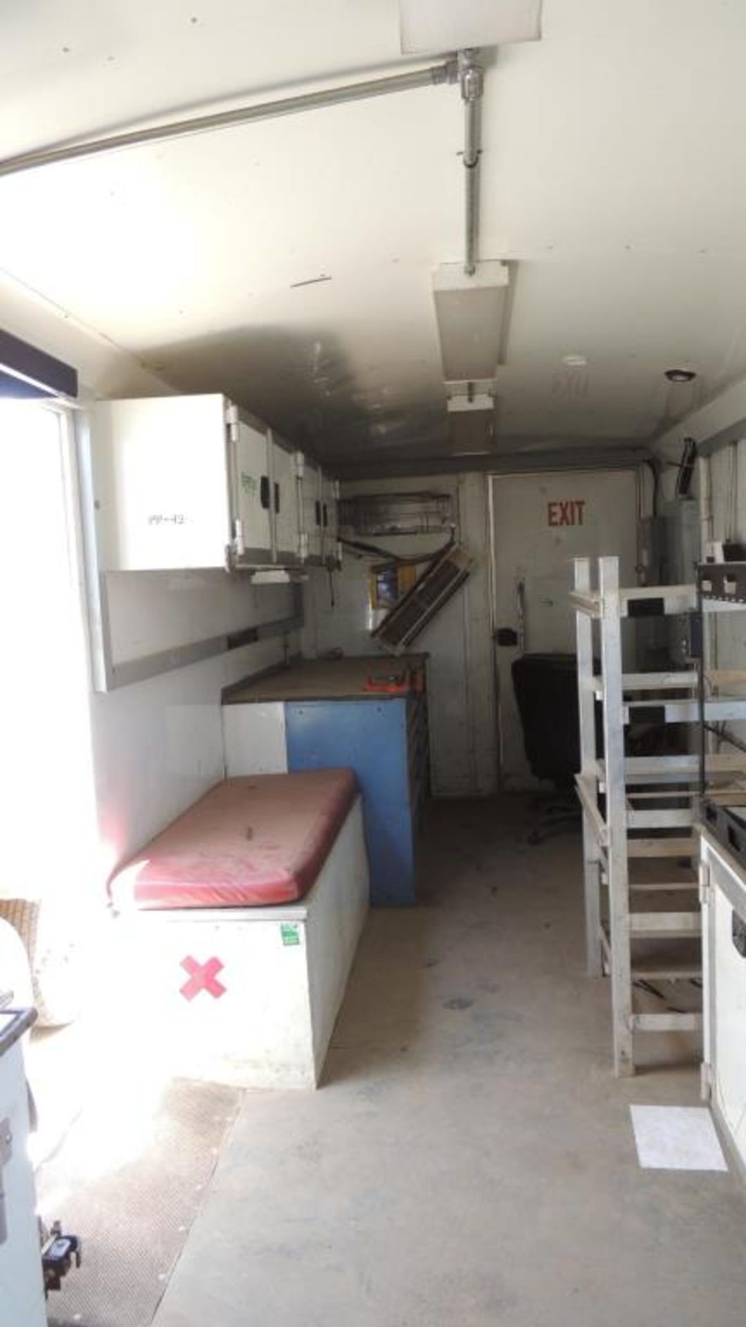 Horse Trailer - Image 11 of 21
