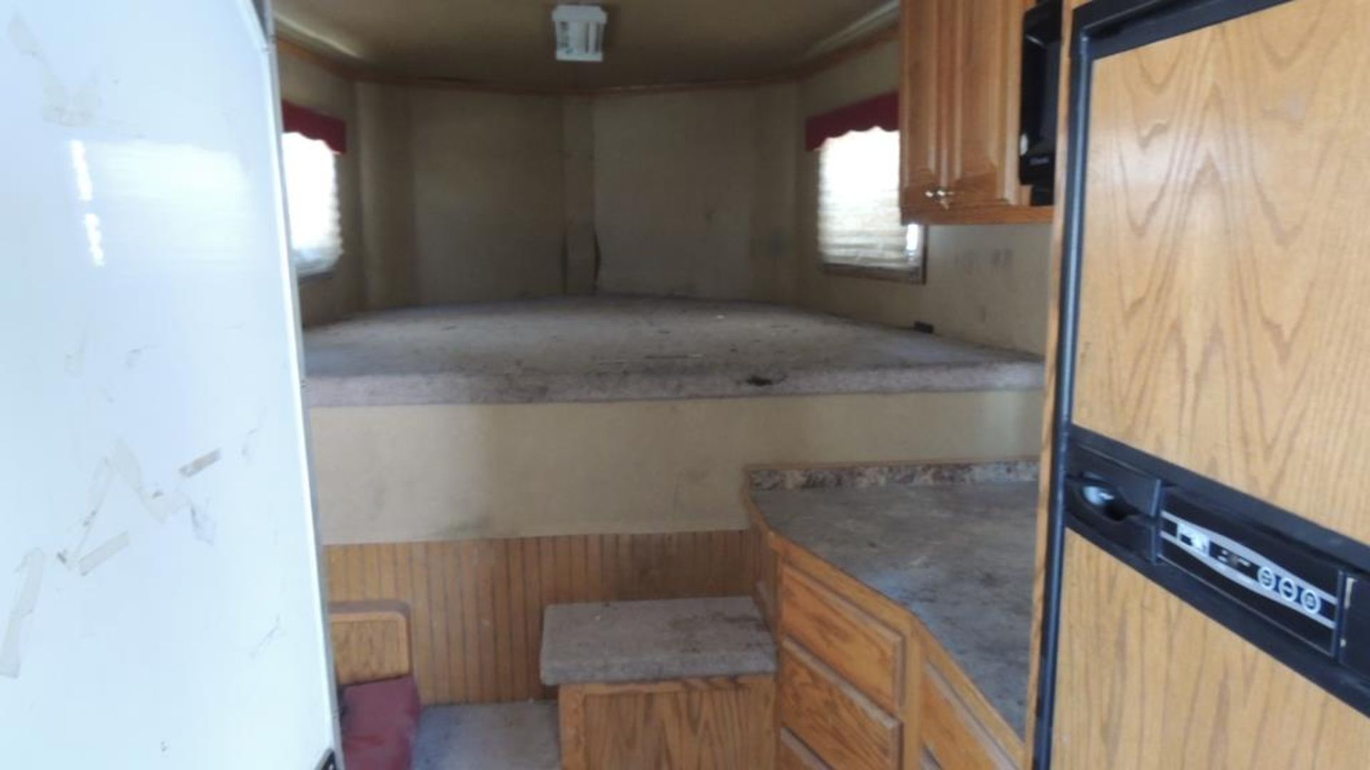 Horse Trailer - Image 6 of 21