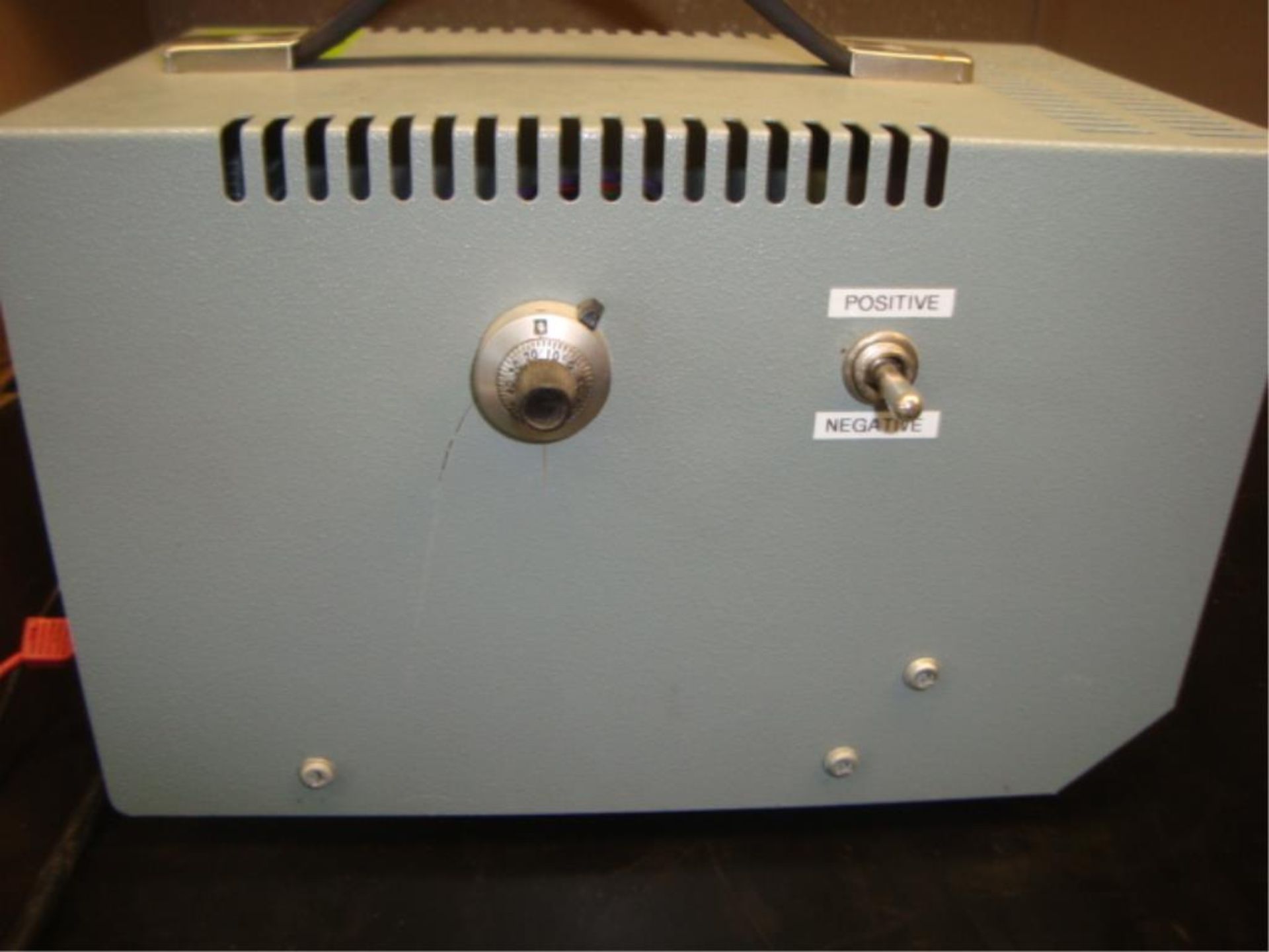 Digital DC Power Supply, 0-32V, 0-2A - Image 4 of 7