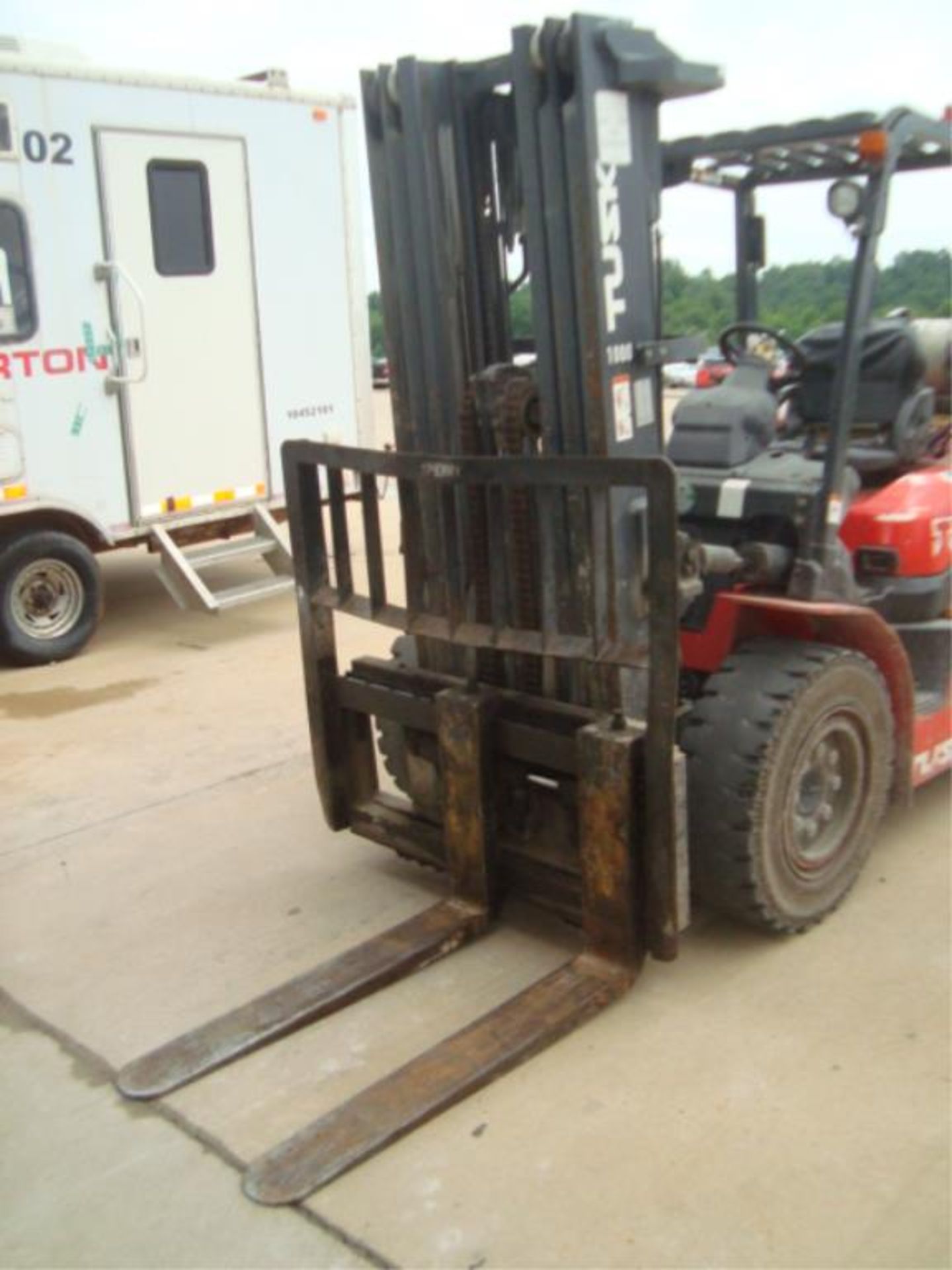 Propane Forklift, 6350 lb. Capacity - Image 7 of 12