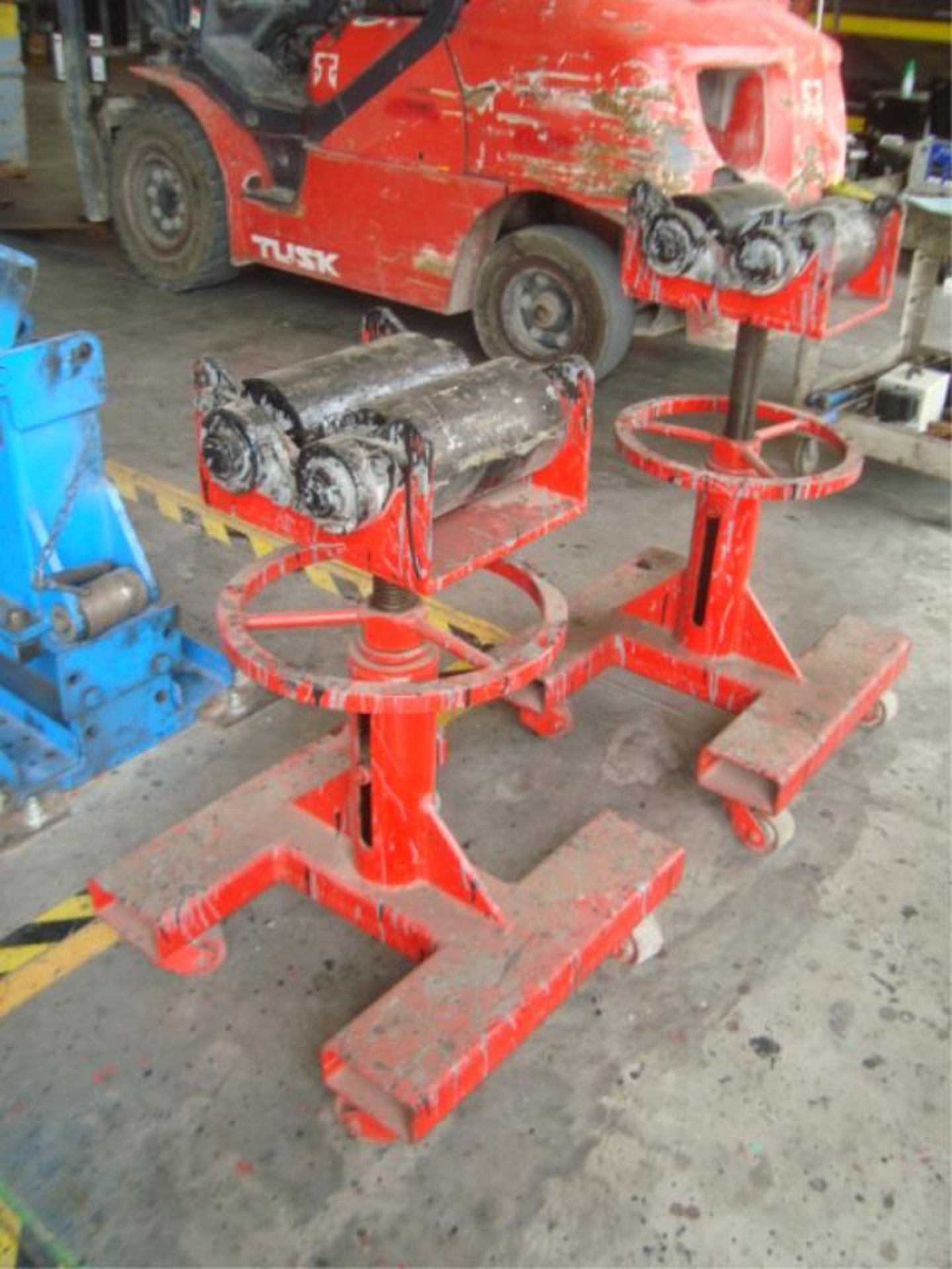 Heavy Duty Adjustable Height Roller Stands - Image 5 of 7