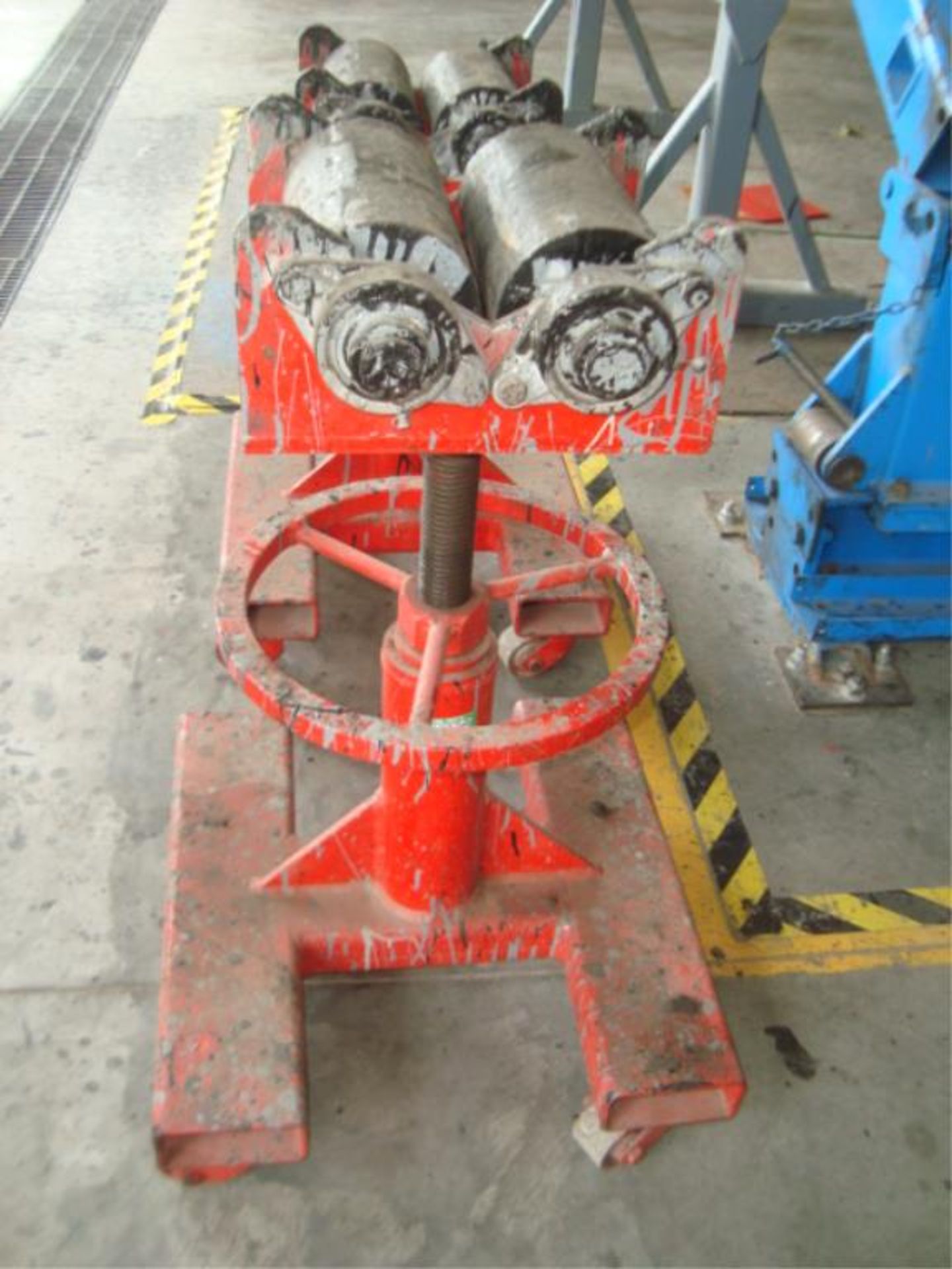 Heavy Duty Adjustable Height Roller Stands - Image 3 of 7