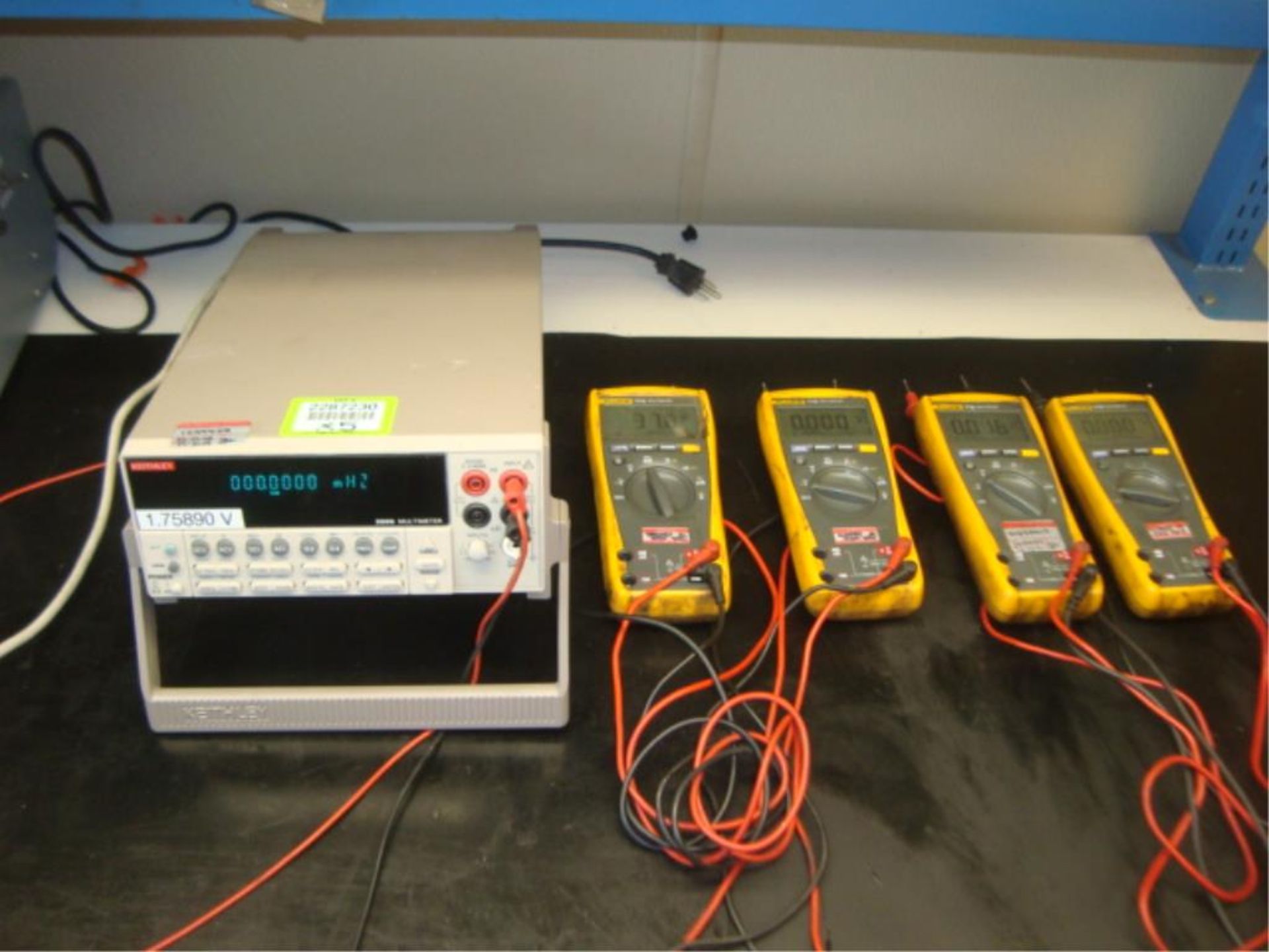 Digital Multimeters & Inclinometer - Image 7 of 9