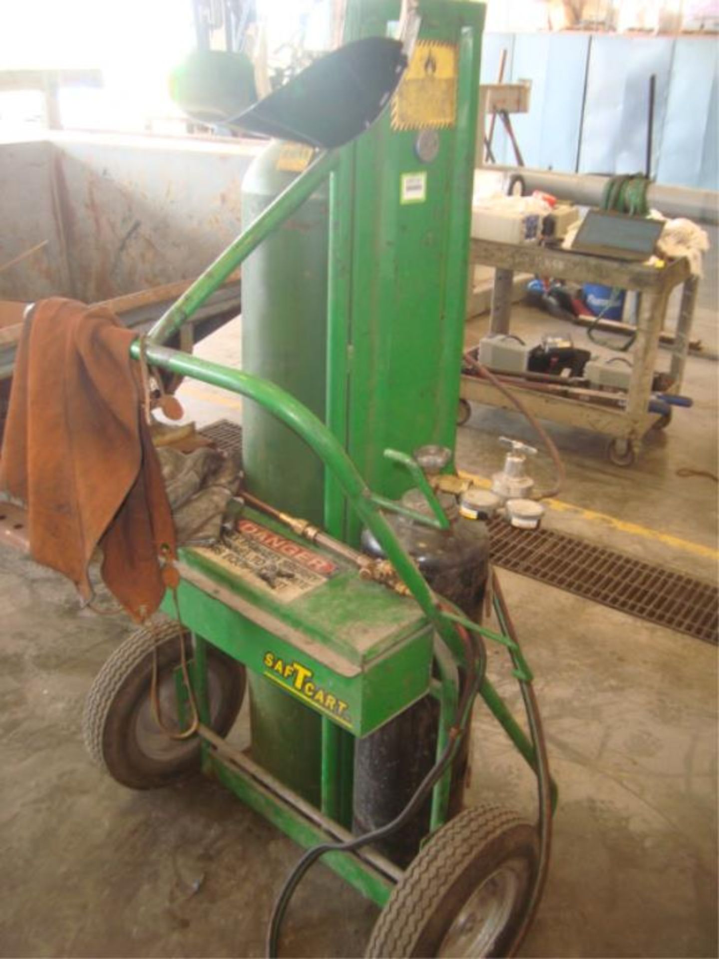 Dual Cylinder Welding Cart - Image 4 of 5