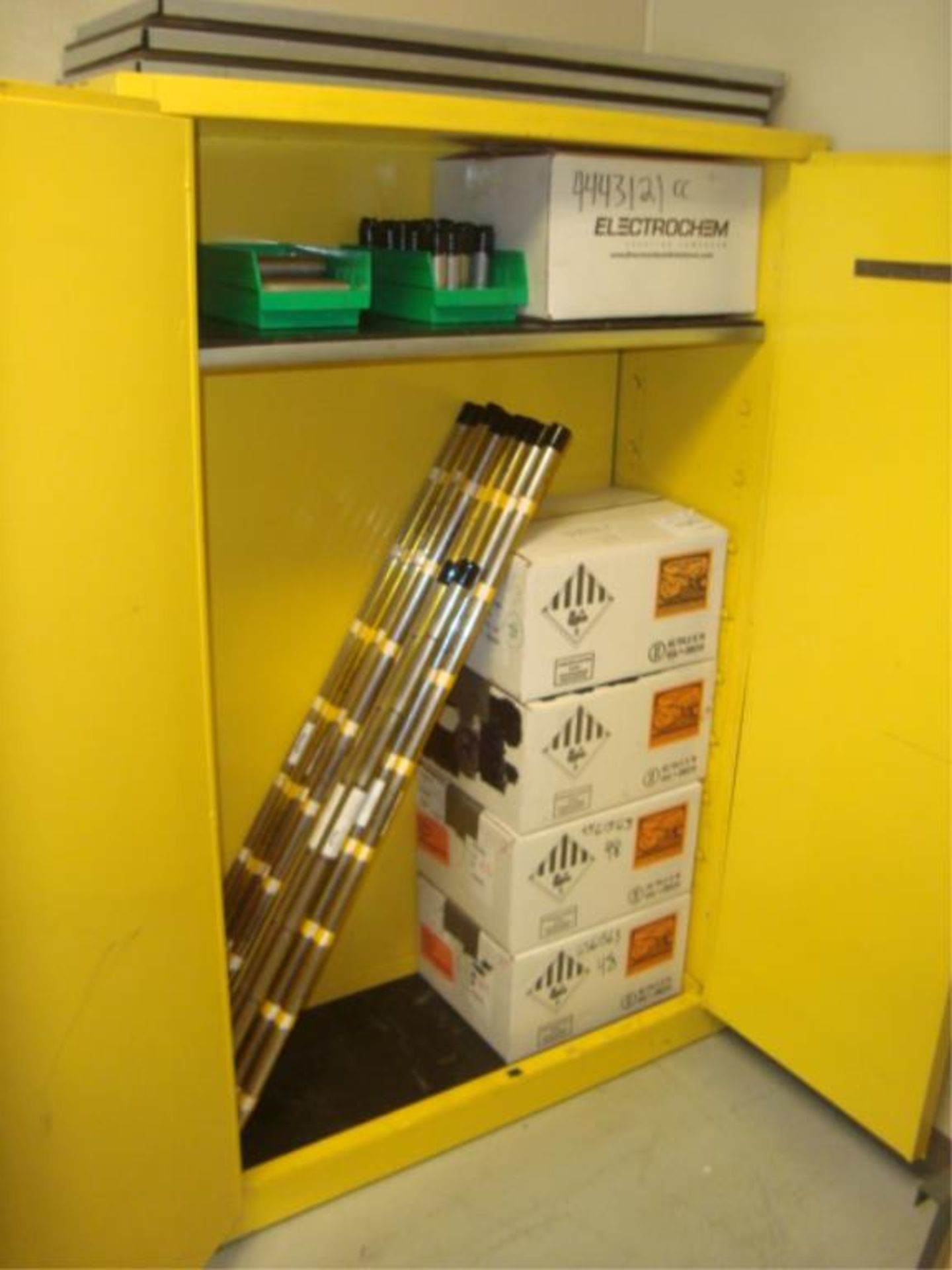 2-Door Flammable Contents Storage Cabinets - Image 2 of 6