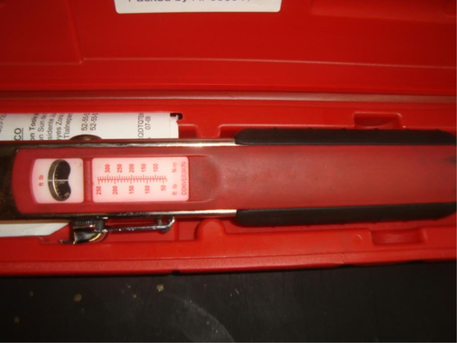 40-250 ft.lb. Split Beam Torque Wrench - Image 2 of 9