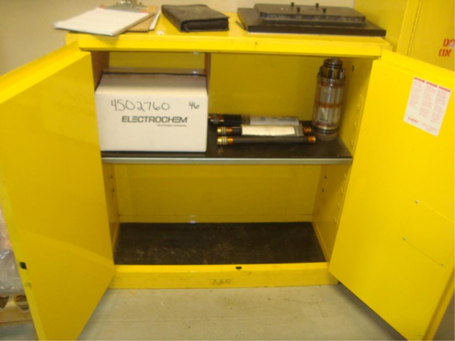 2-Door Flammable Contents Storage Cabinets - Image 5 of 6