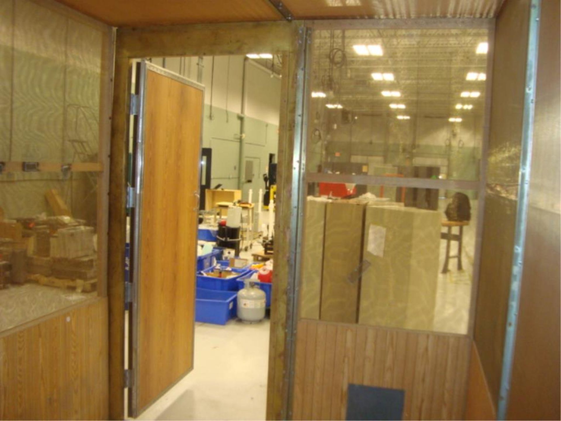 Modular Copper Screened RF Shielded Isolation Room - Image 13 of 20