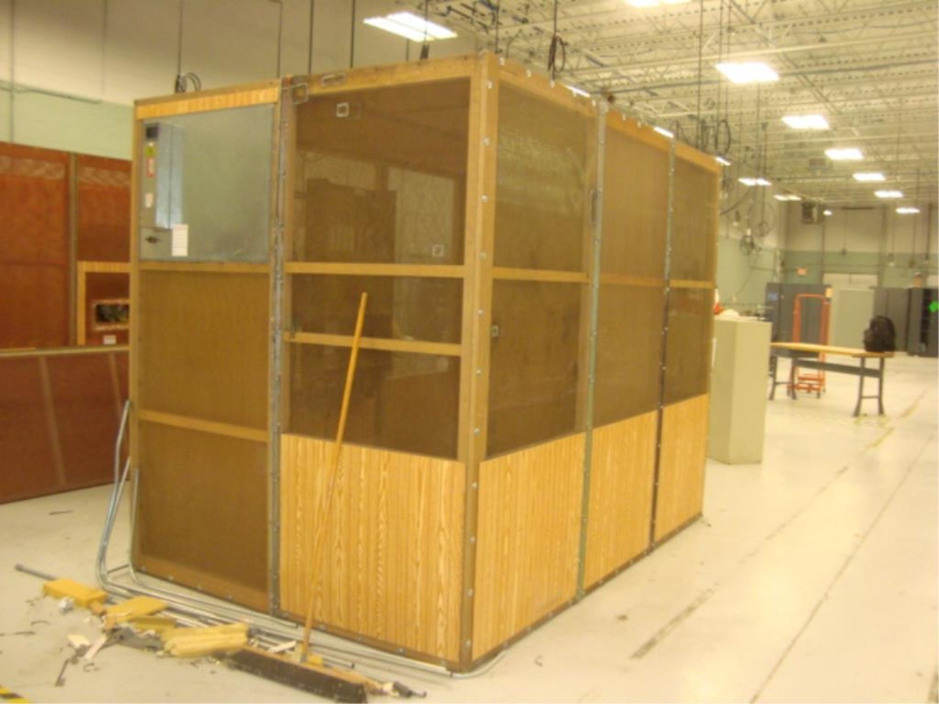 Modular Copper Screened RF Shielded Isolation Room - Image 3 of 20