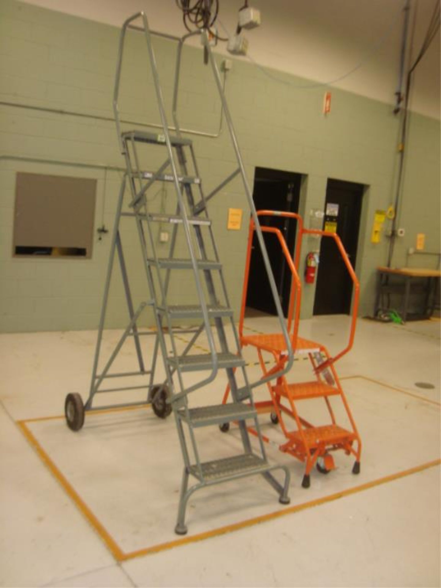 Mobile Warehouse Ladders