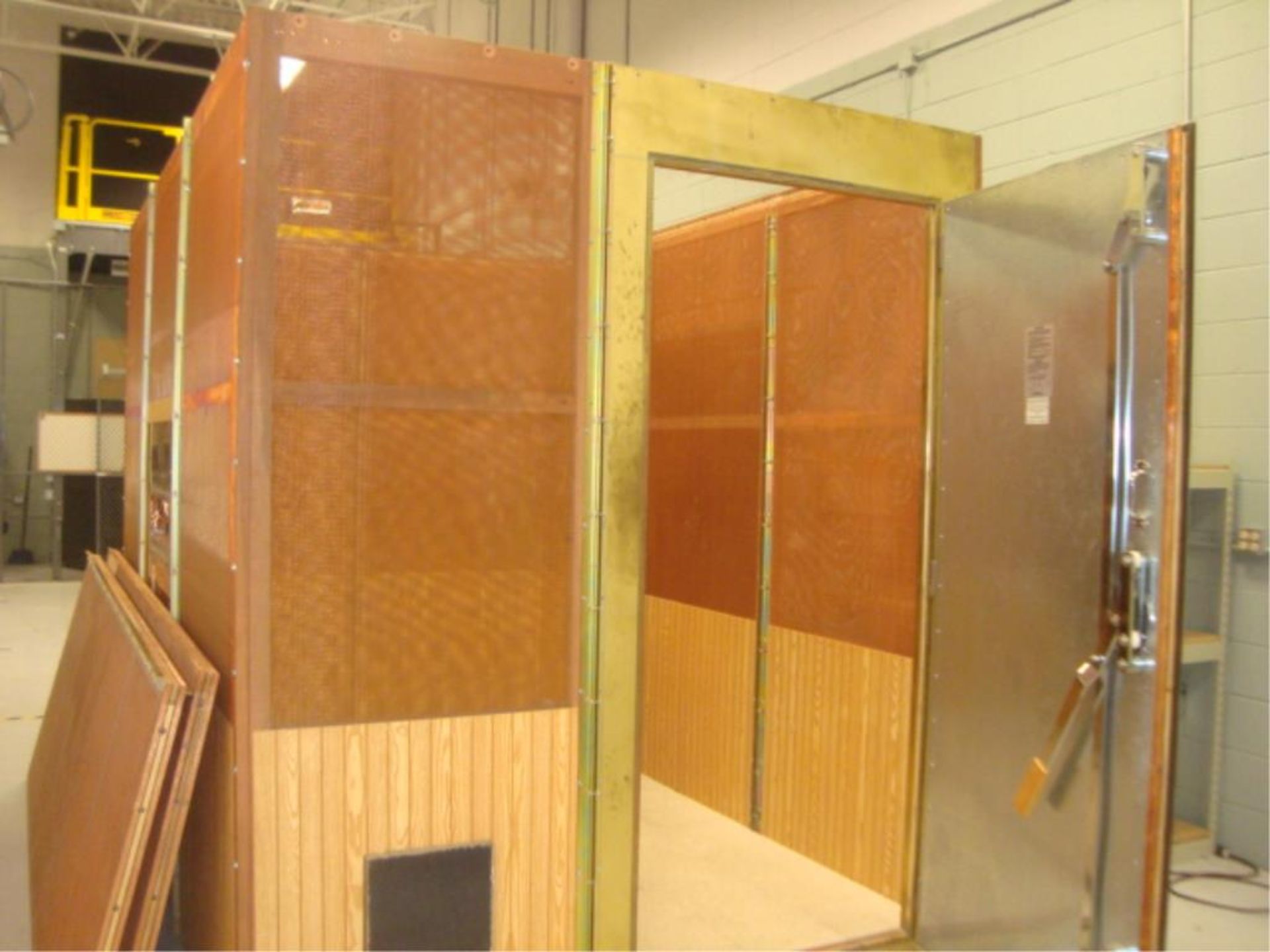 Modular Copper Screened RF Shielded Isolation Room - Image 4 of 17