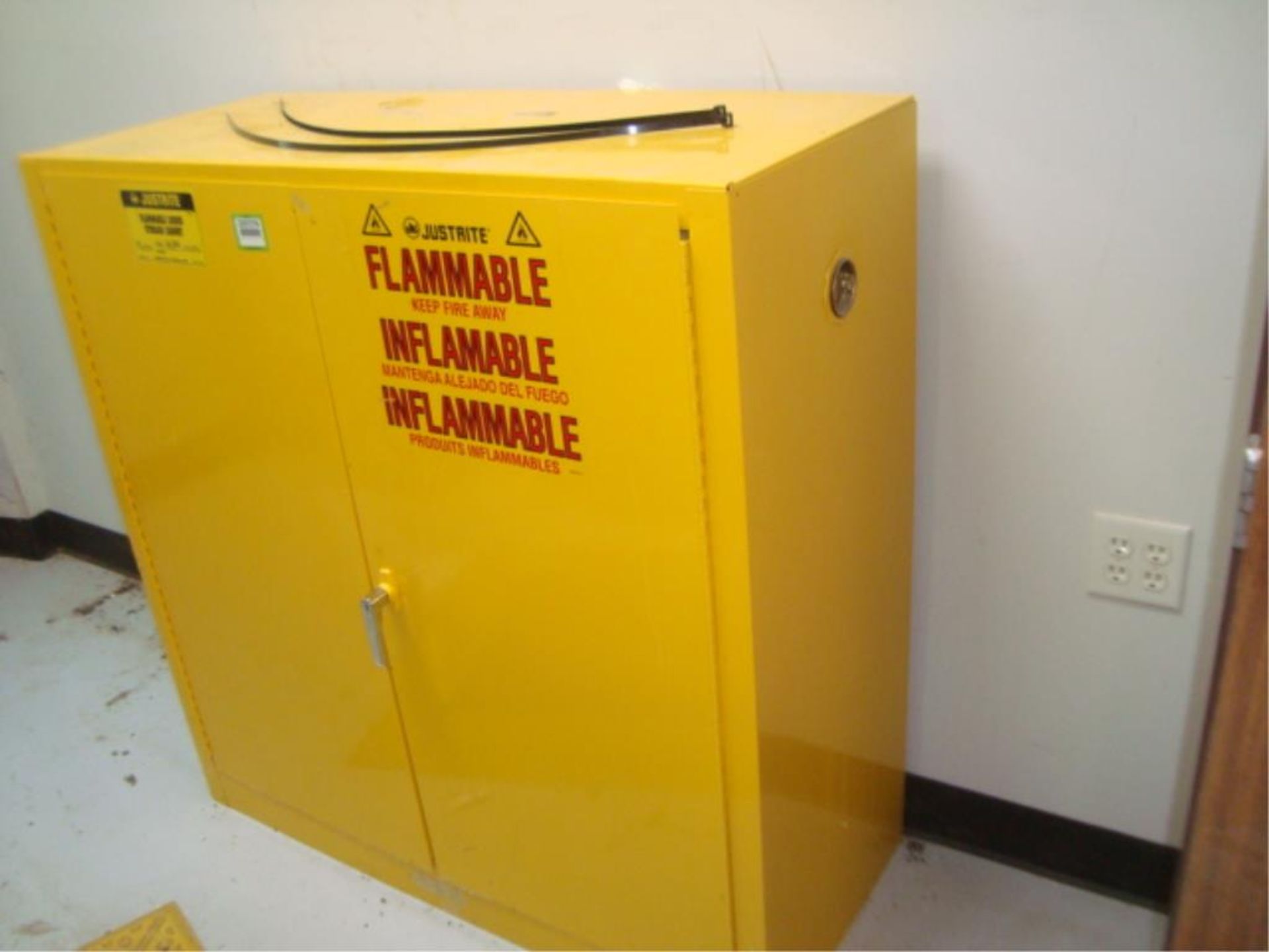 Flammable Contents Storage Cabinet - Image 4 of 4