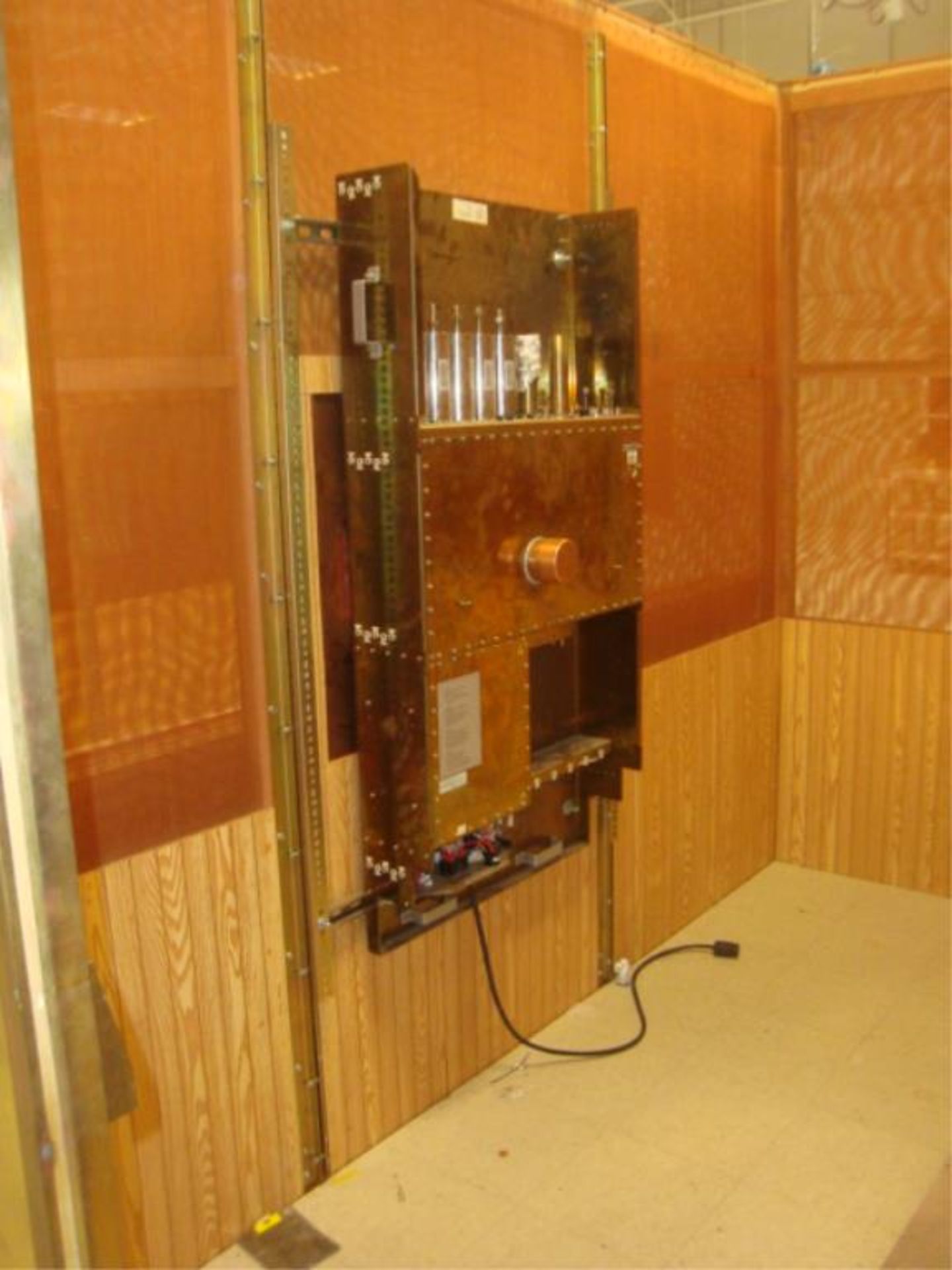 Modular Copper Screened RF Shielded Isolation Room - Image 6 of 17