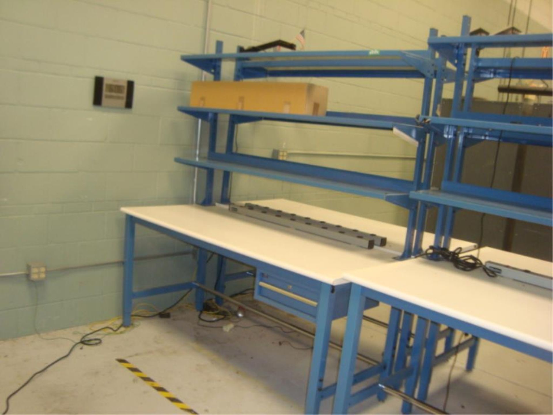 Heavy Duty Adjustable Height Workstations Benches - Image 5 of 7