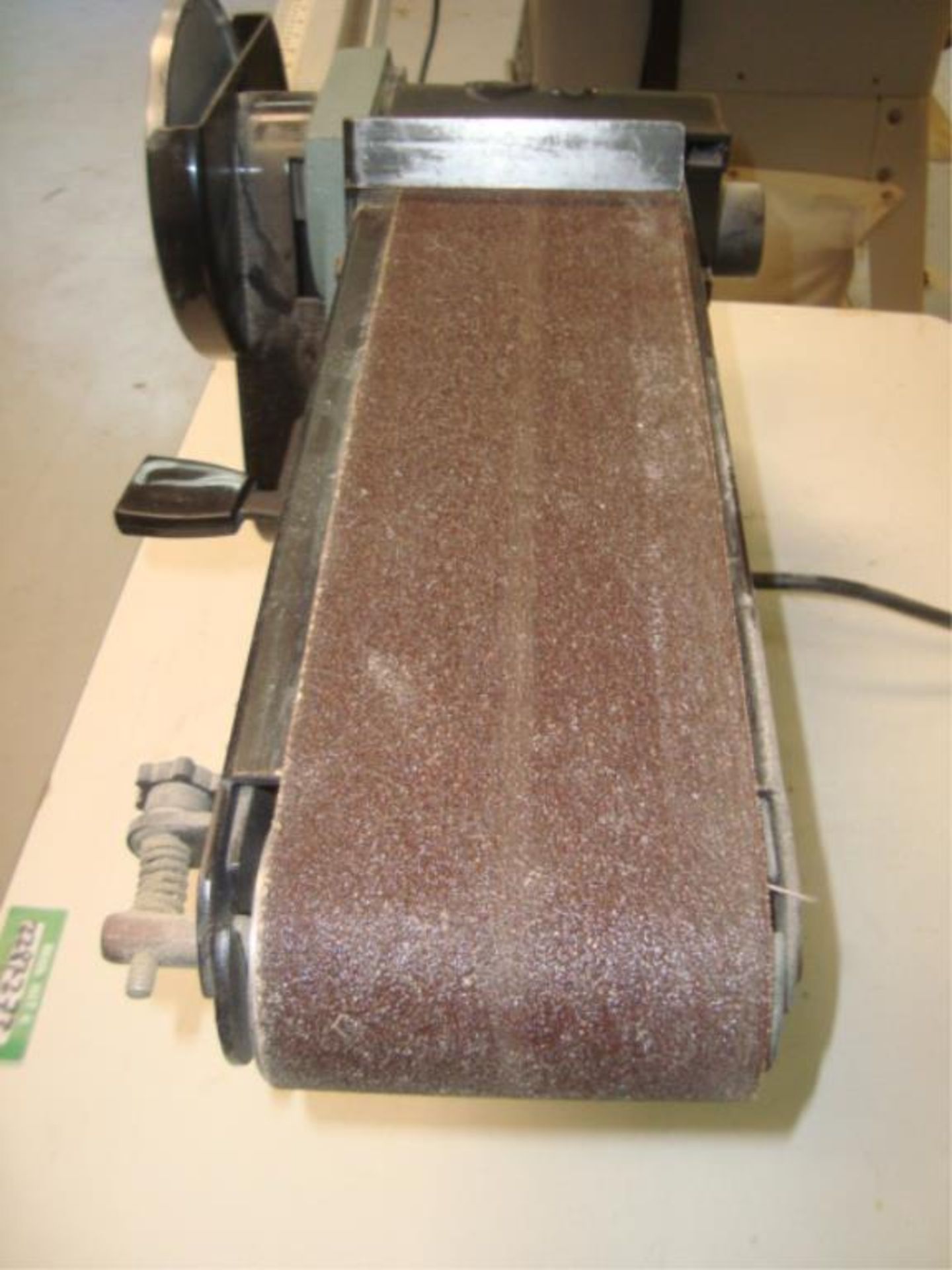 Benchtop 4" Belt / 6" Disc Combination Sander - Image 3 of 5