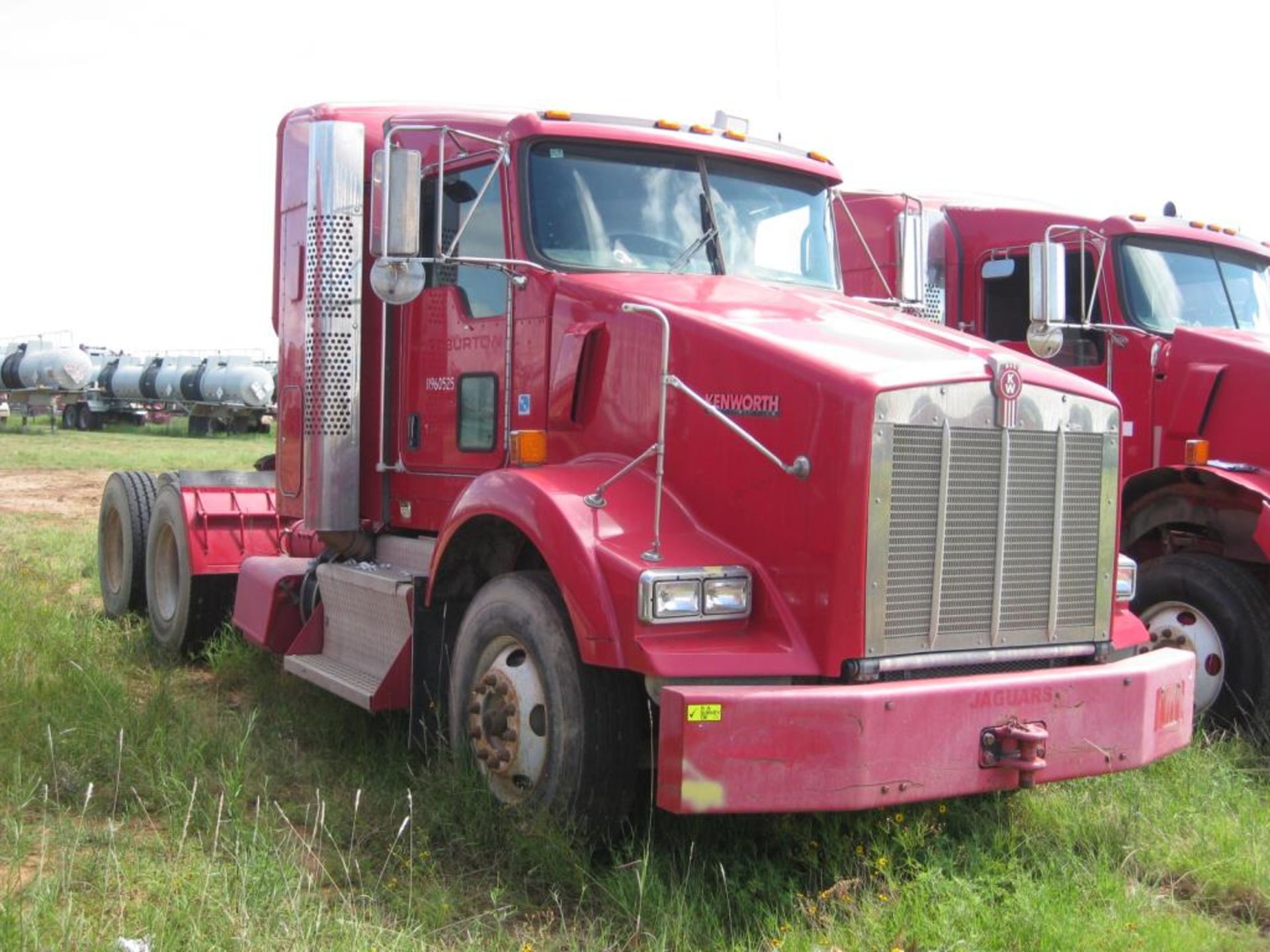 Kenworth Truck - Image 2 of 22