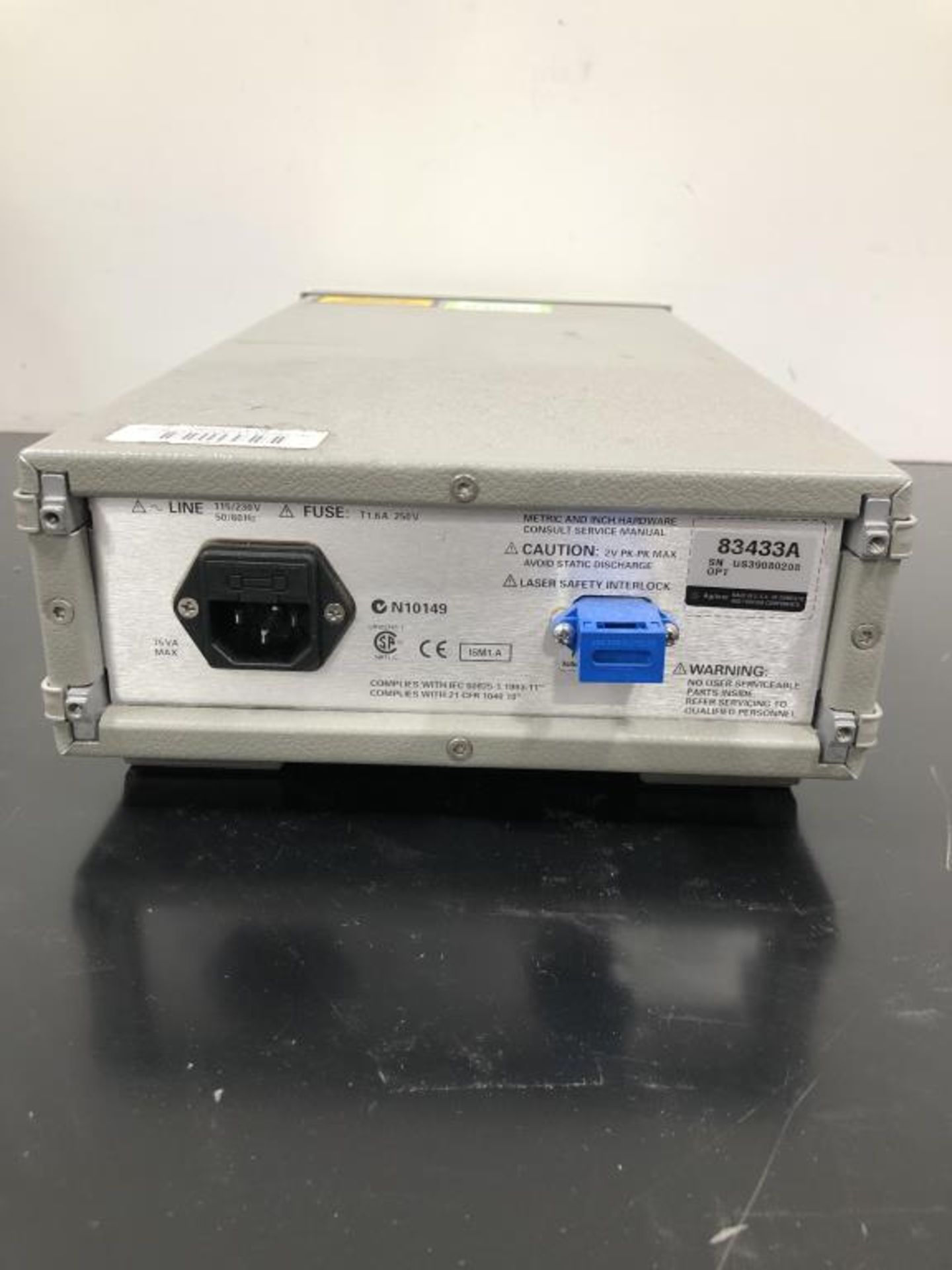 Agilent 83433A Lightwave Transmitter - Image 2 of 2