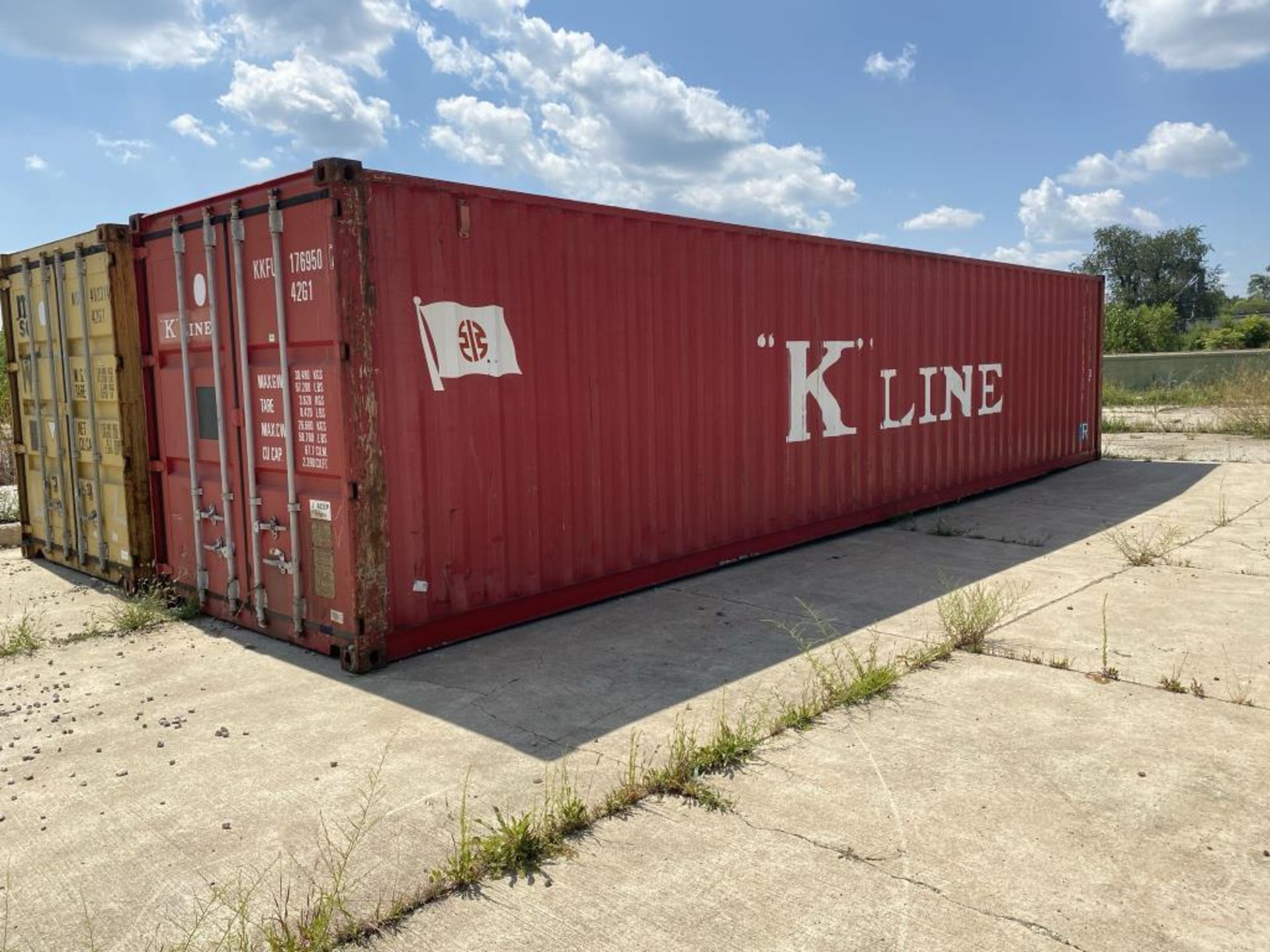 40' Shipping Container