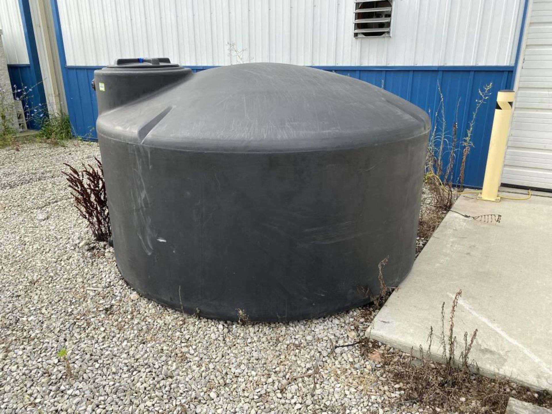 Plastic Tank - Image 2 of 4