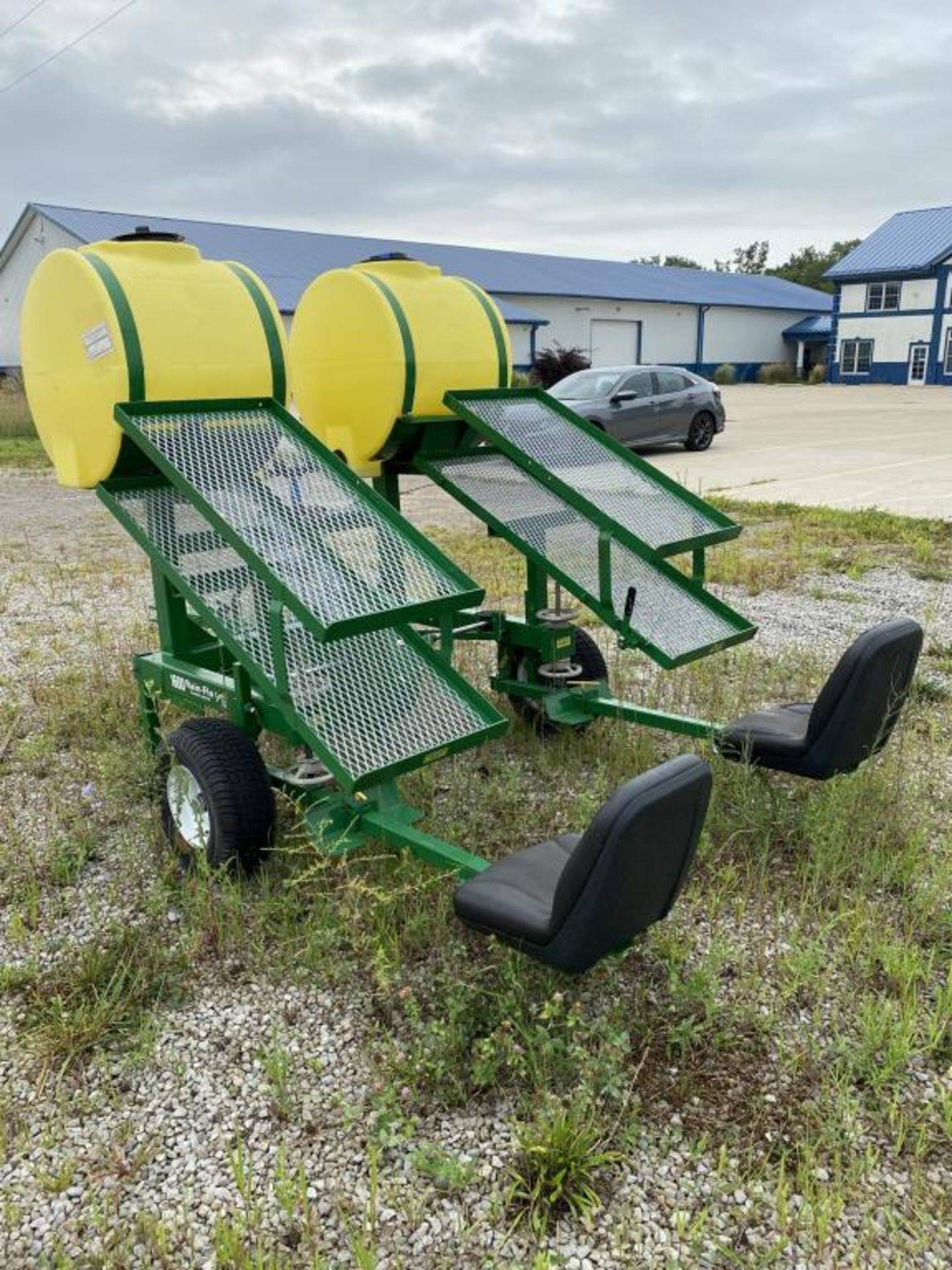 Vegetable Transplanter - Image 3 of 7