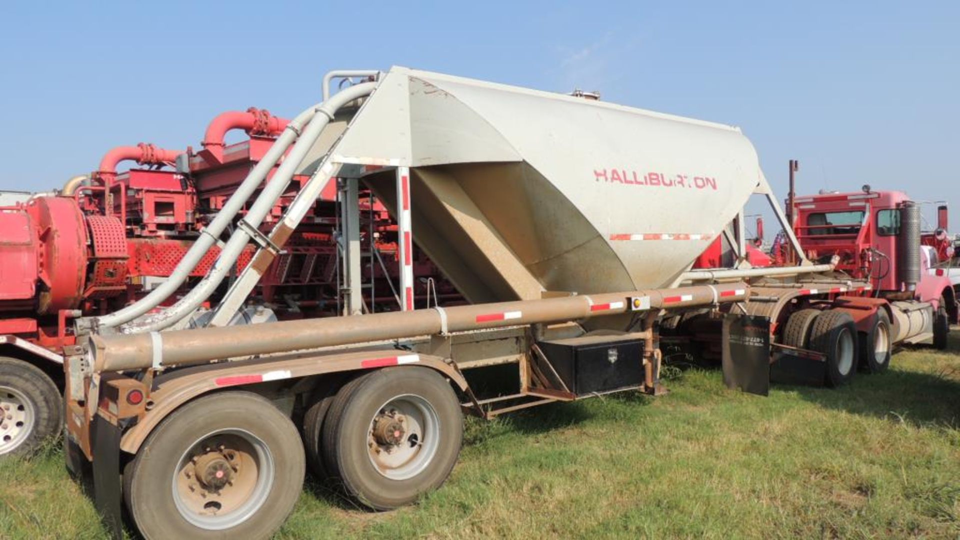 Fruehauf Tanker - Image 2 of 10