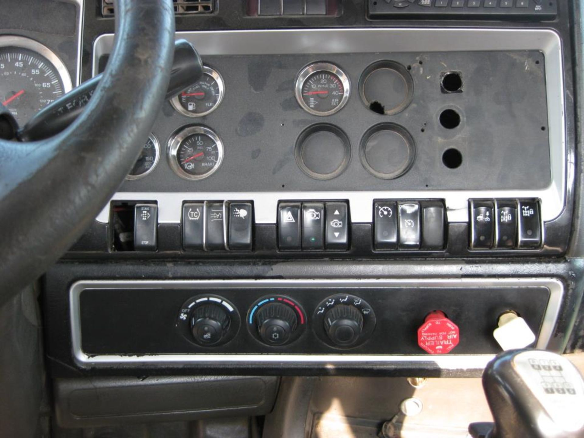 Kenworth Winch Truck - Image 12 of 20