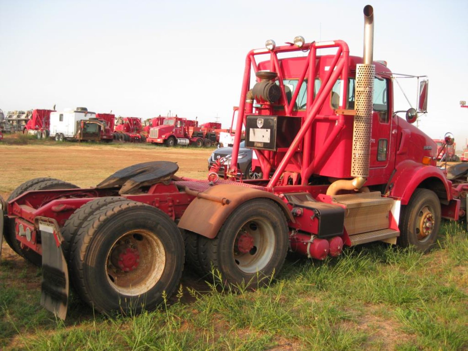 Kenworth Truck - Image 5 of 22