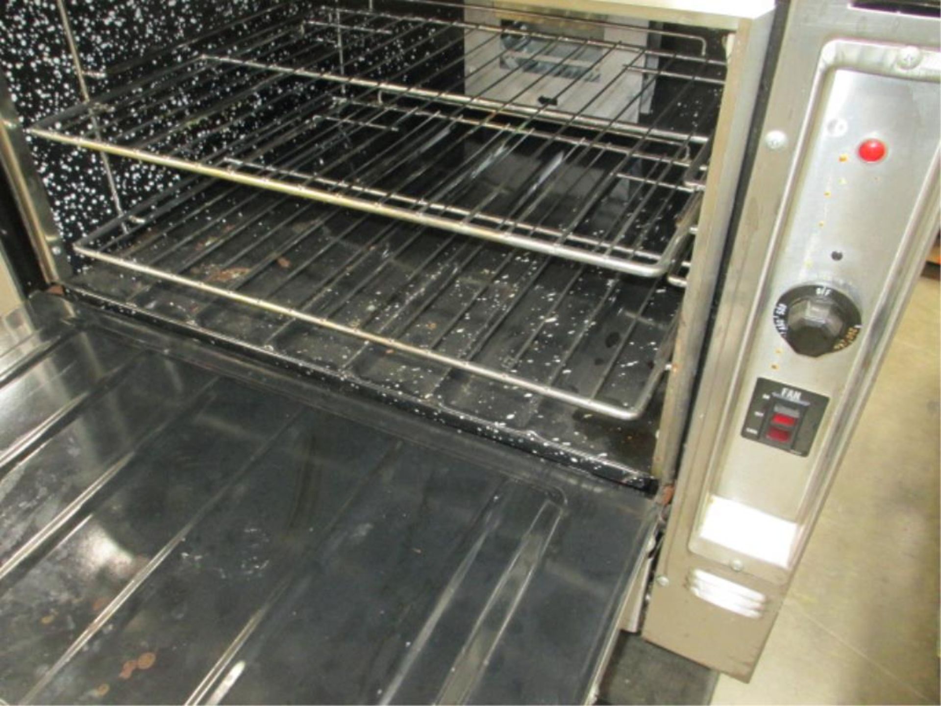 Convection Oven / Range - Image 3 of 5