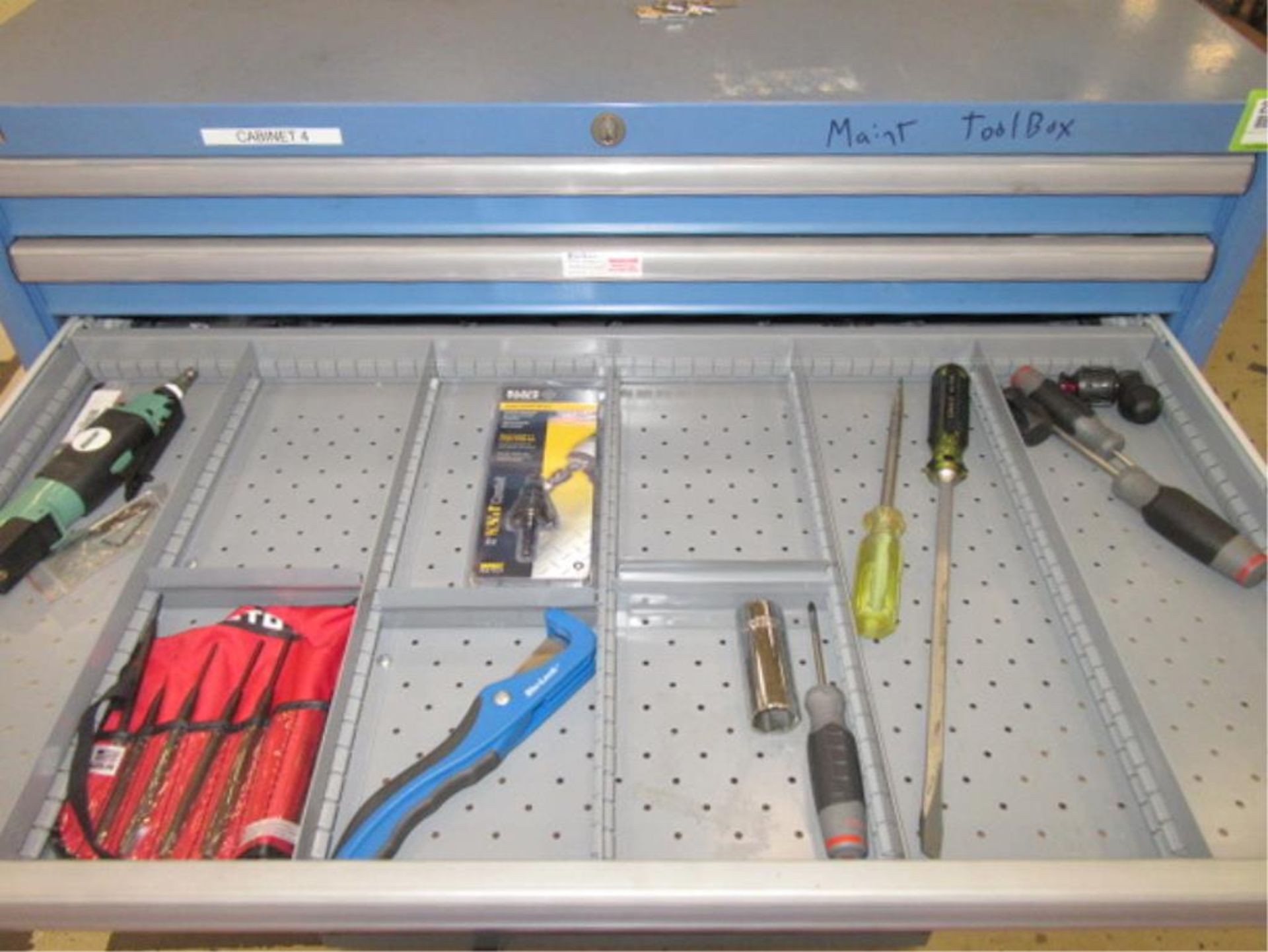 Tool Cabinet - Image 4 of 16