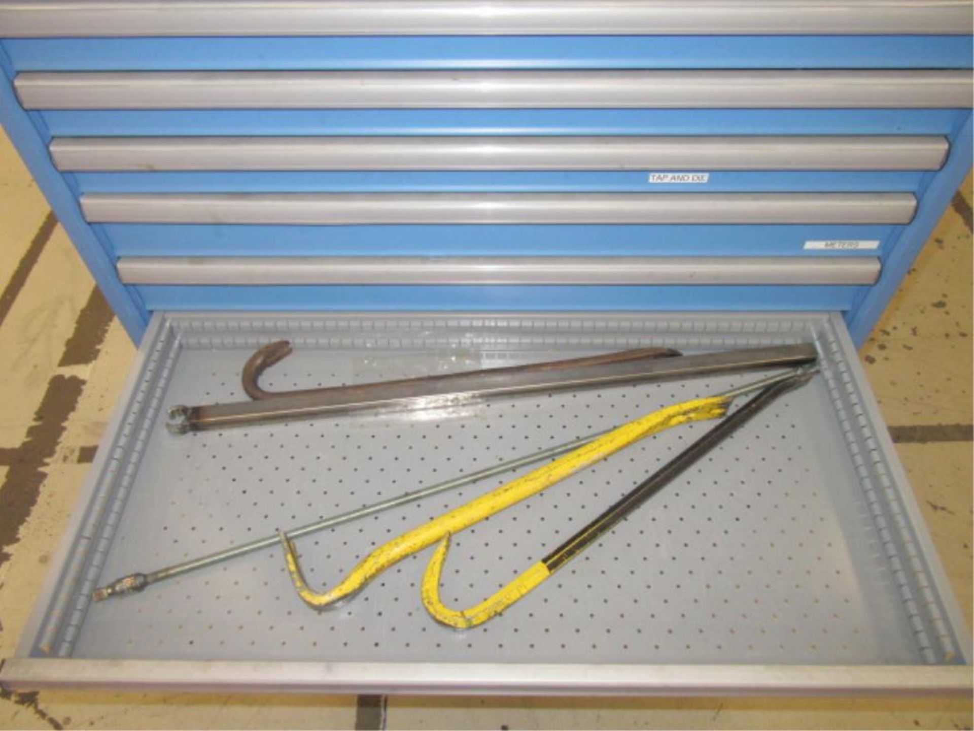 Tool Cabinet - Image 11 of 16