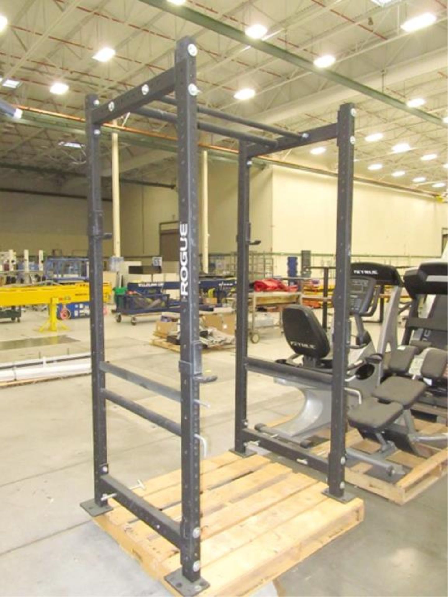 Gym Equipment - Image 2 of 2